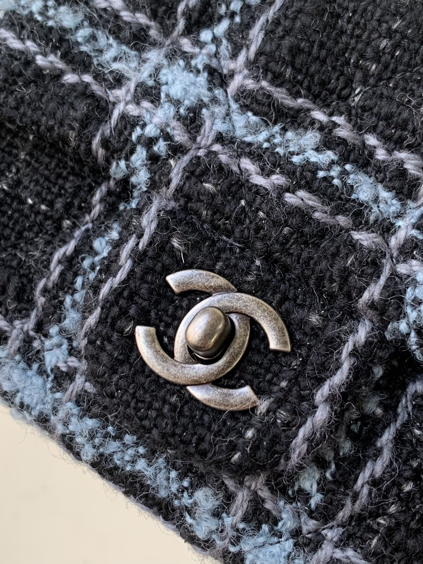 Ch**el Classic Flap Bag 20cm