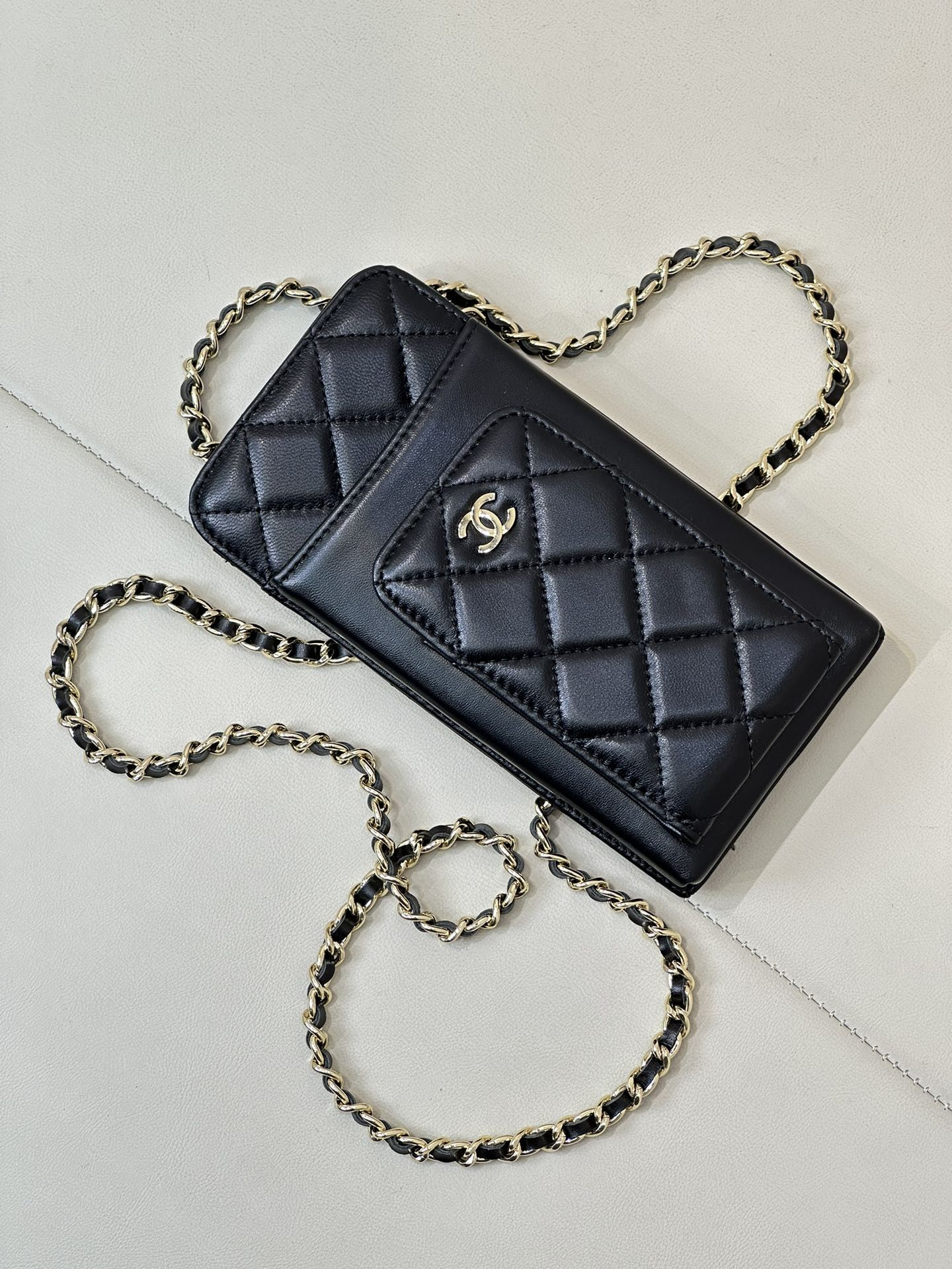 Chanel Phone Bag 18x9x3cm