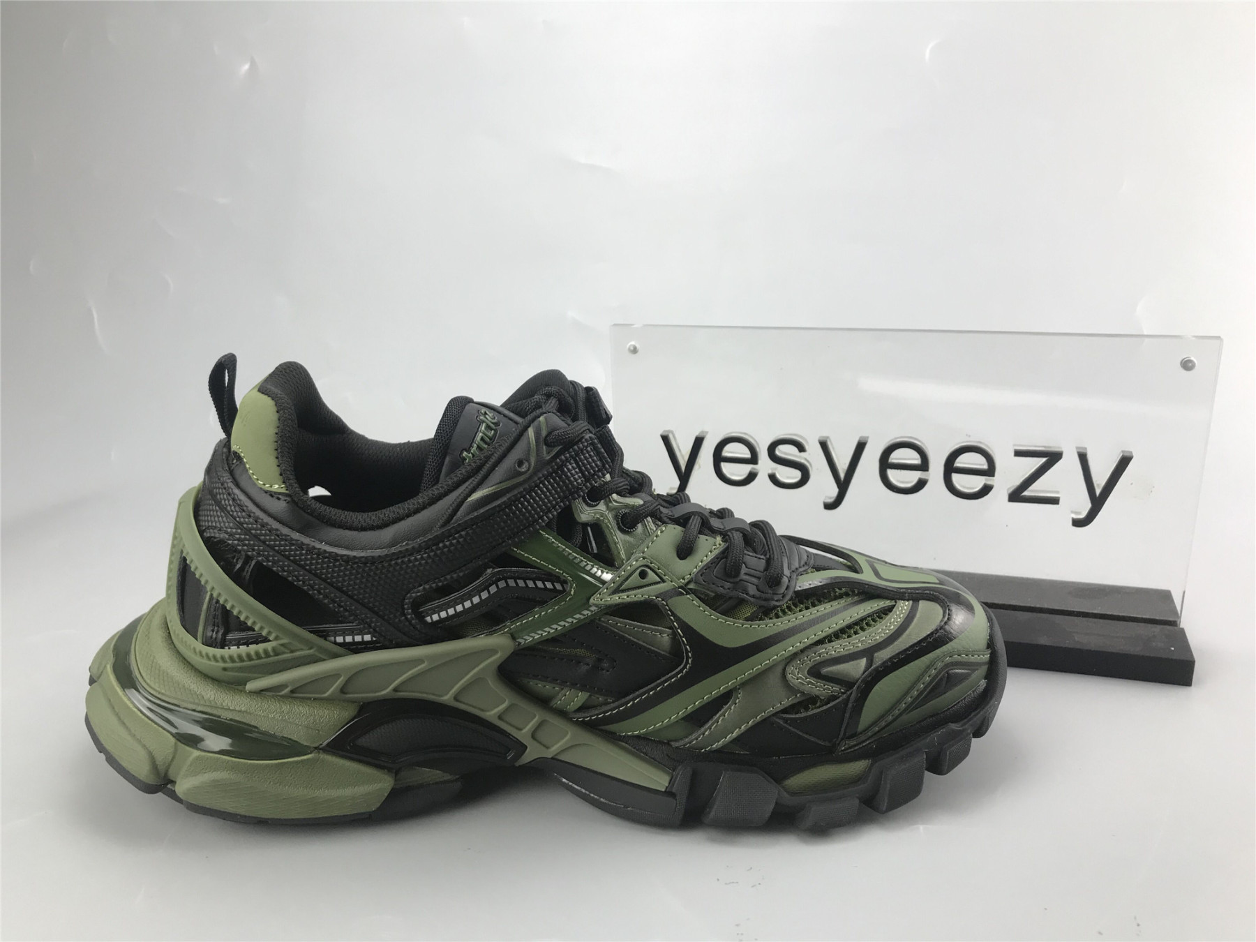 UA TRACK 2 TRAINER BICOLOR KHAKI