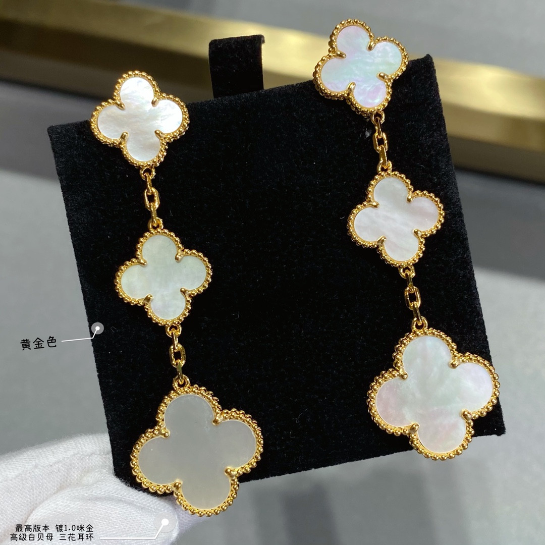 V*n Cl**f & Arpels High-grade white Fritillaria three flowers Earrings