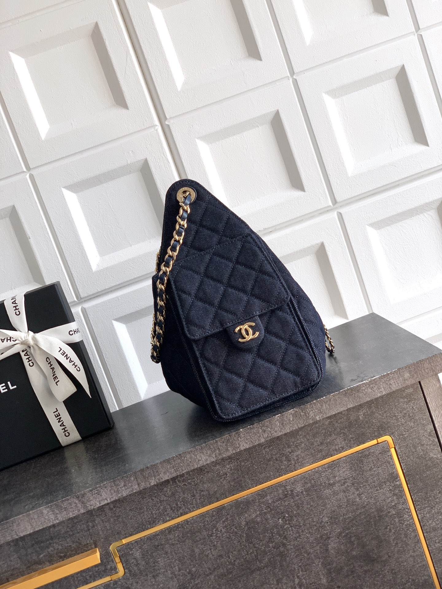 Ch**el 25c bucket bag 30x26x14cm