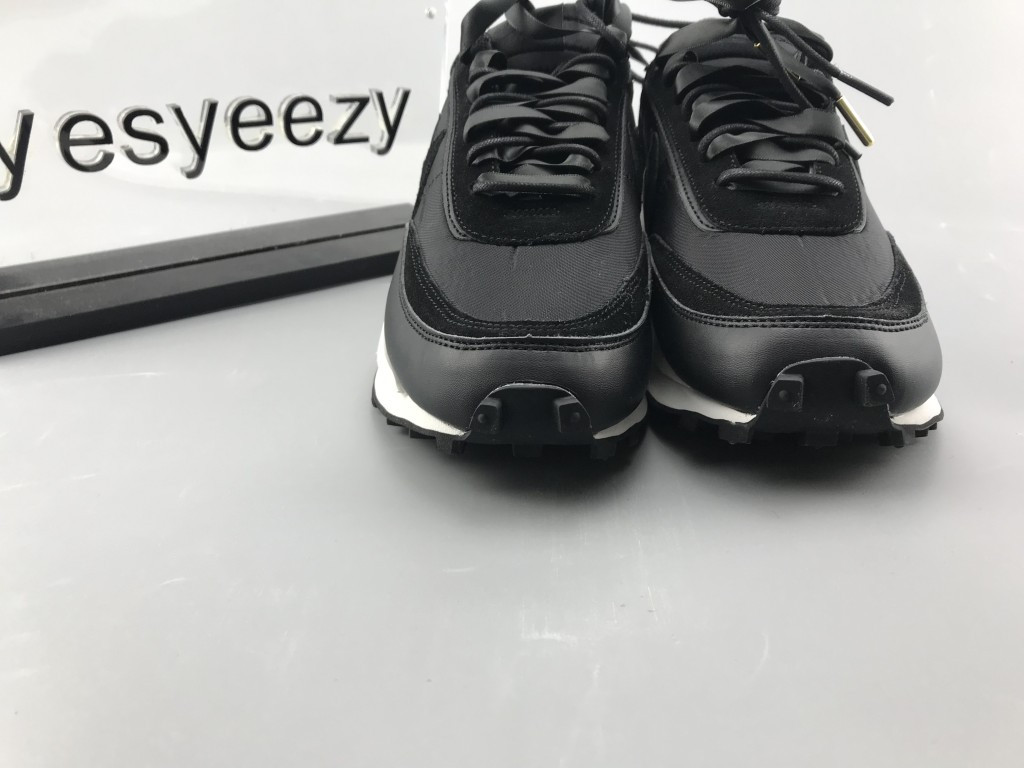 UA NIKE SACAI X LDWAFFLE "BLACK NYLON"