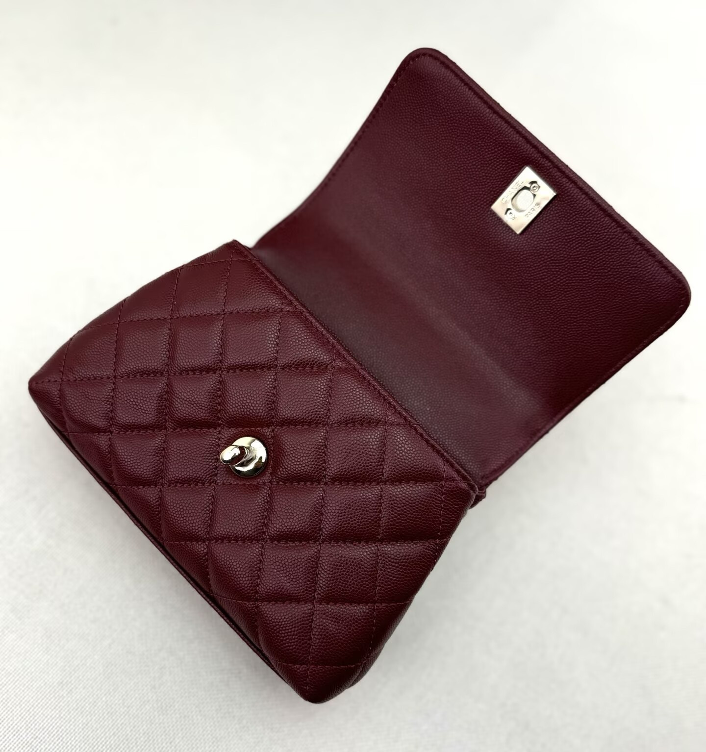 Ch**el mini coco handle 13x19x9cm