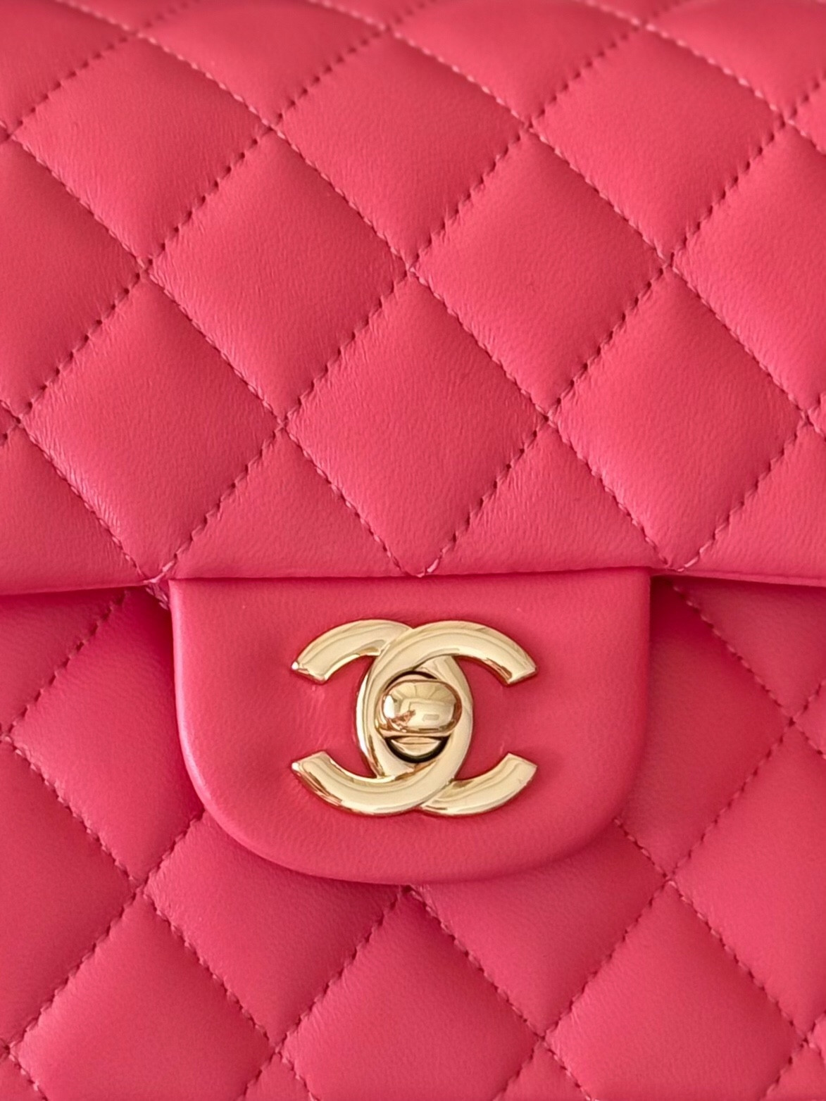 Ch**el Small Classic Bag 23x6.5x14cm