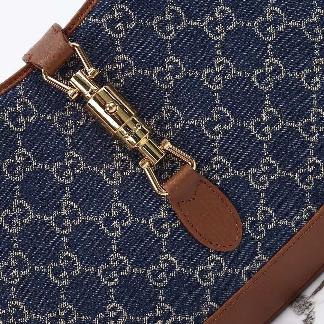 Gvc*1 Jackie Shoulder Bag 28×19×4.5cm