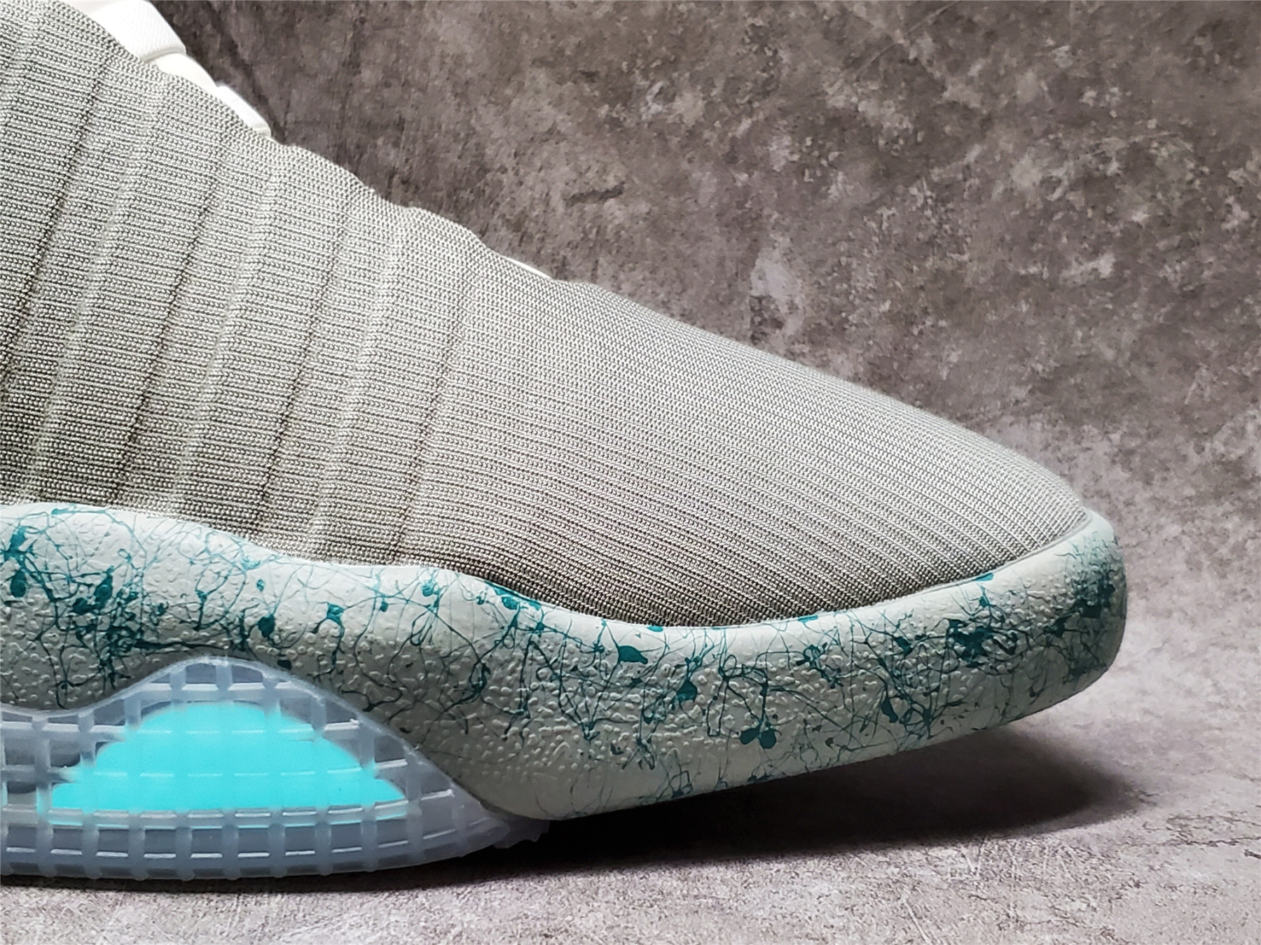 UA NIKE MAG SELF-LACING "BACK TO THE FUTURE"