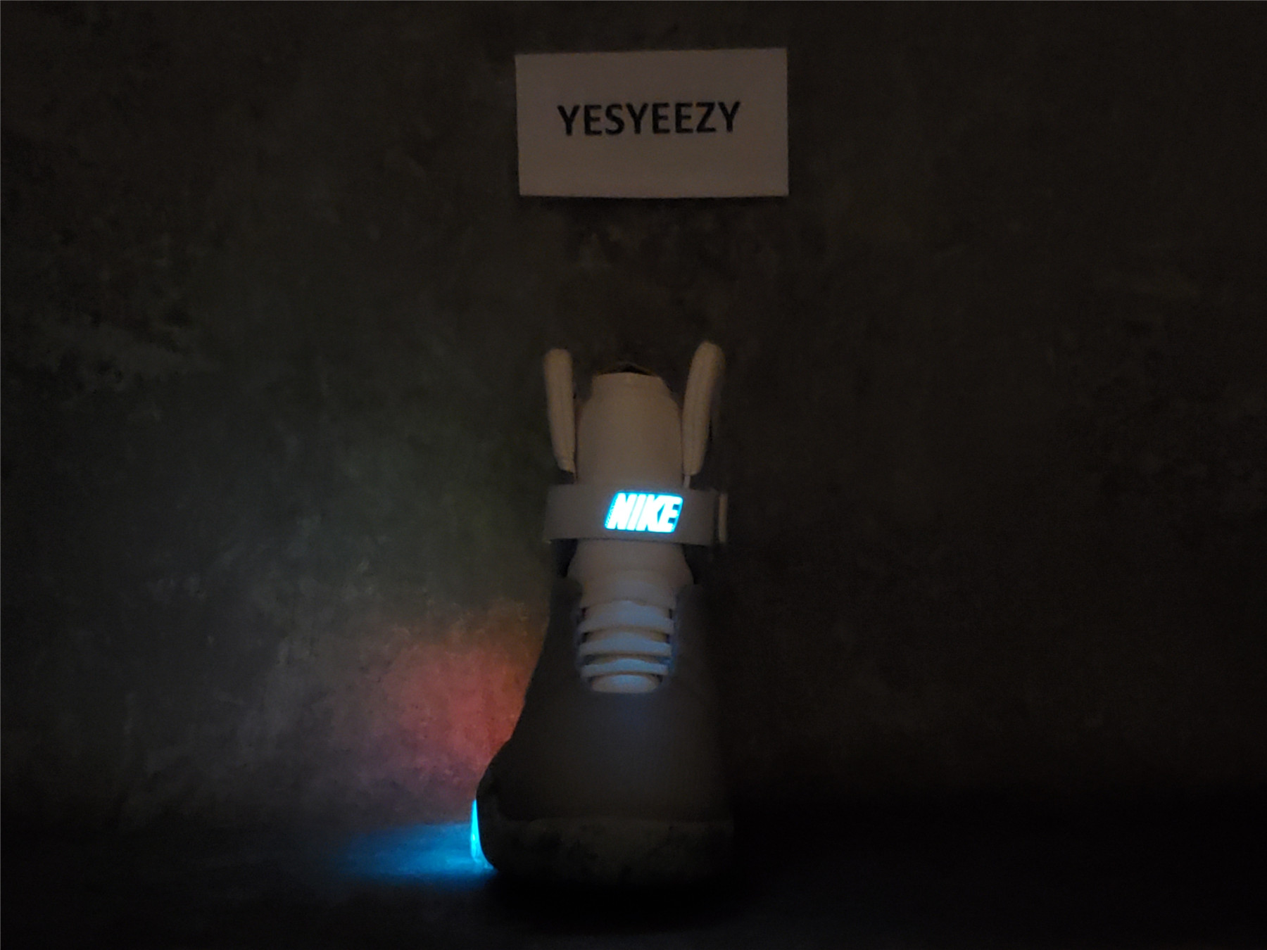 UA NIKE MAG SELF-LACING "BACK TO THE FUTURE"