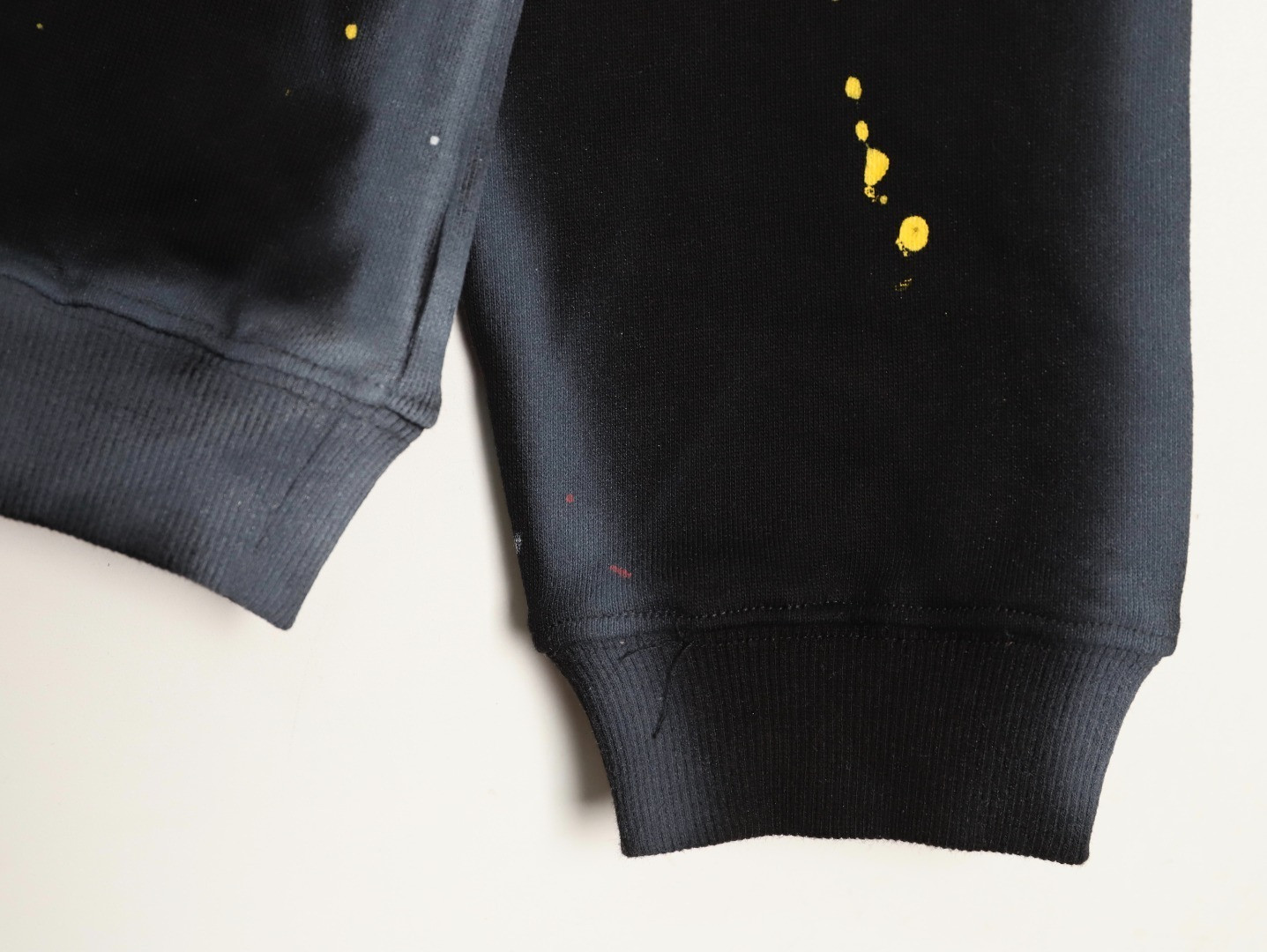 L0vis Vvtt0n Hoodies