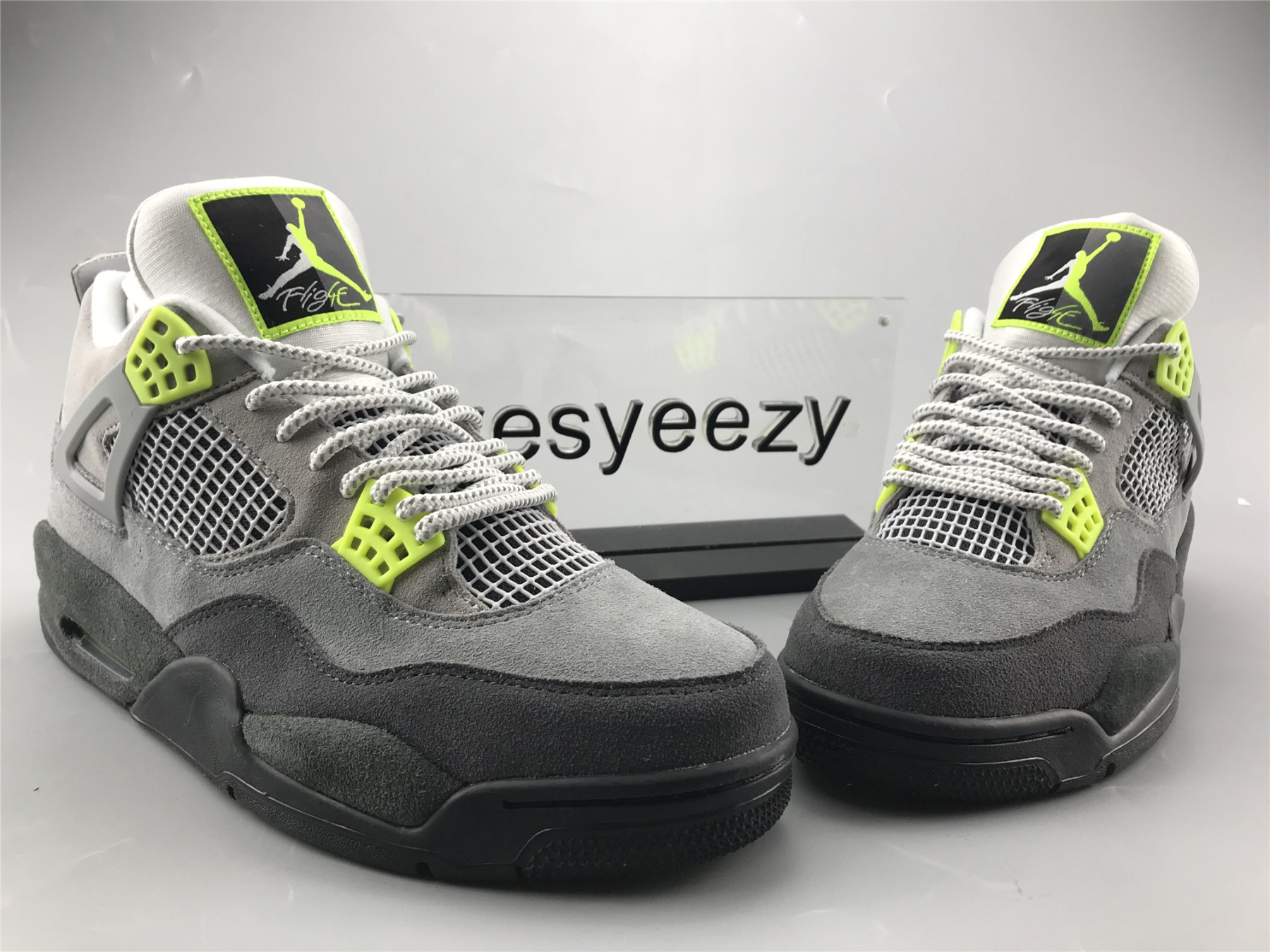 UA AIR JORDAN 4 RETRO LE "NEON 95"