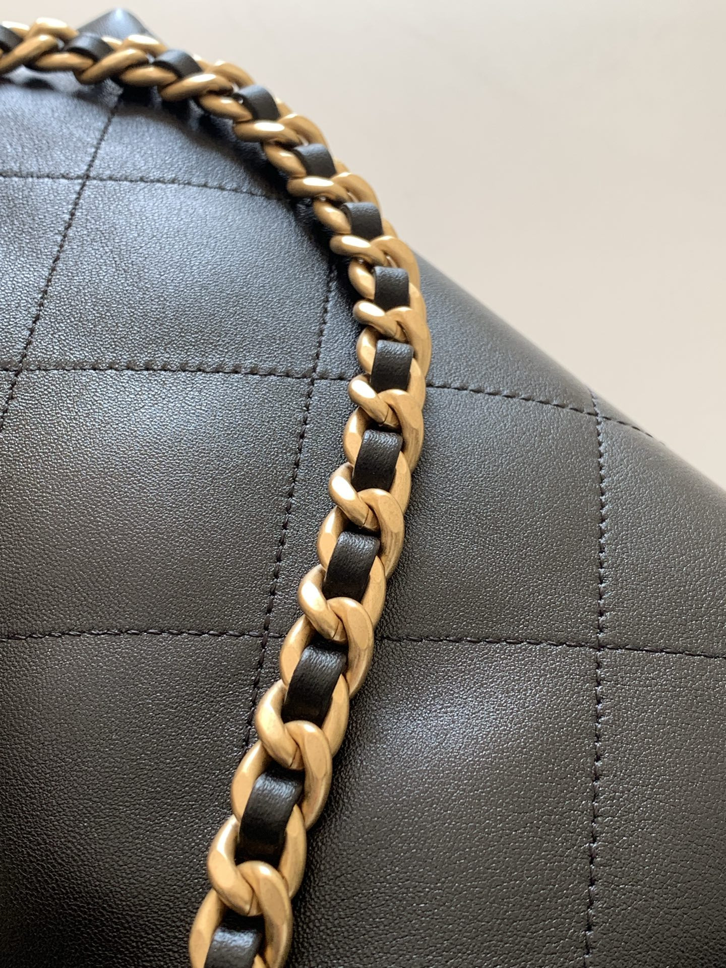 Chanel Hobo Bag 24x31x10cm