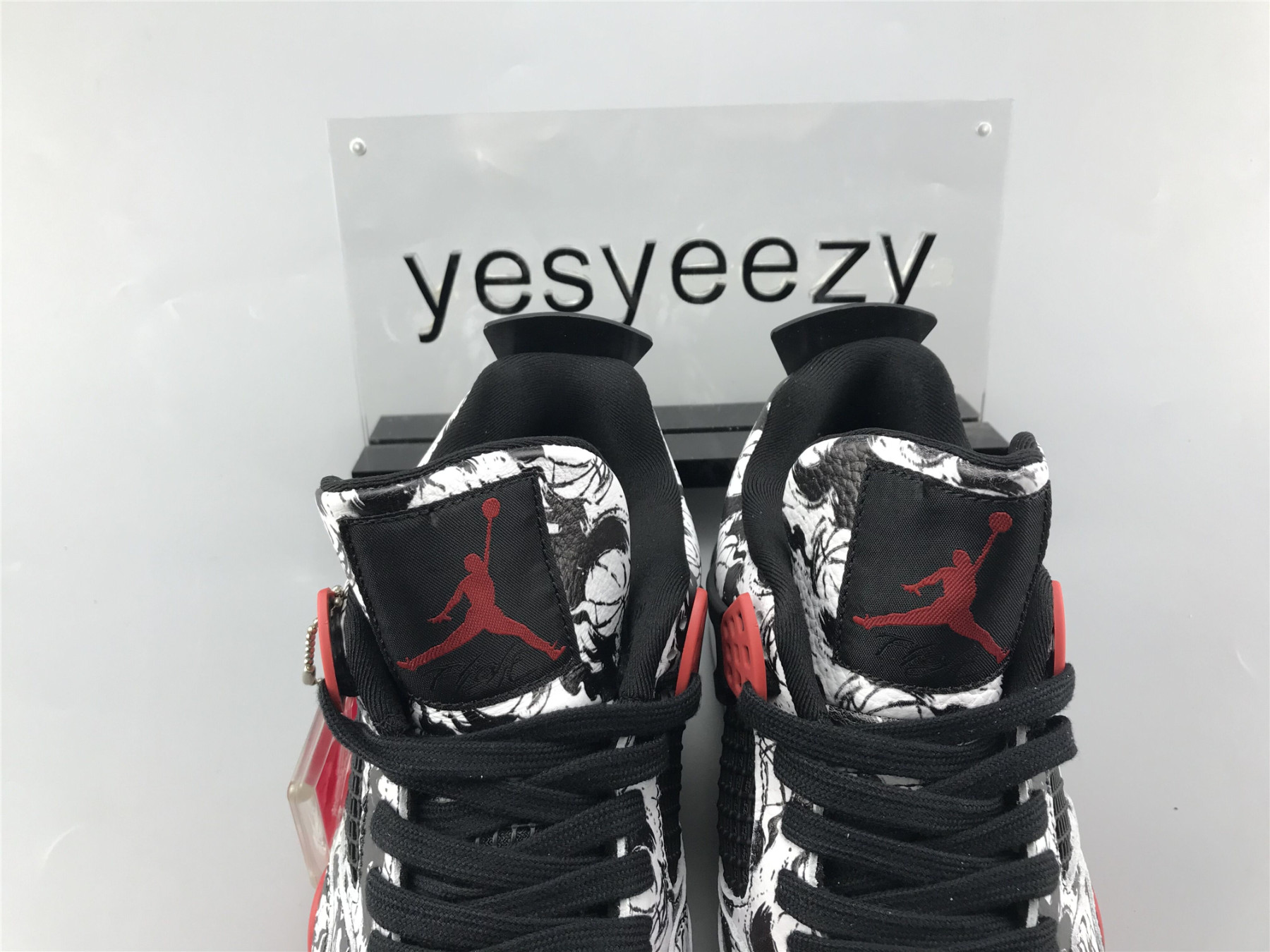 UA AIR JORDAN 4 RETRO SNGL DY