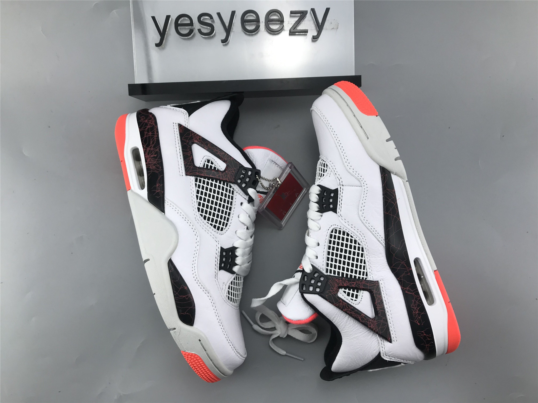 UA AIR JORDAN 4 RETRO "PALE CITRON"