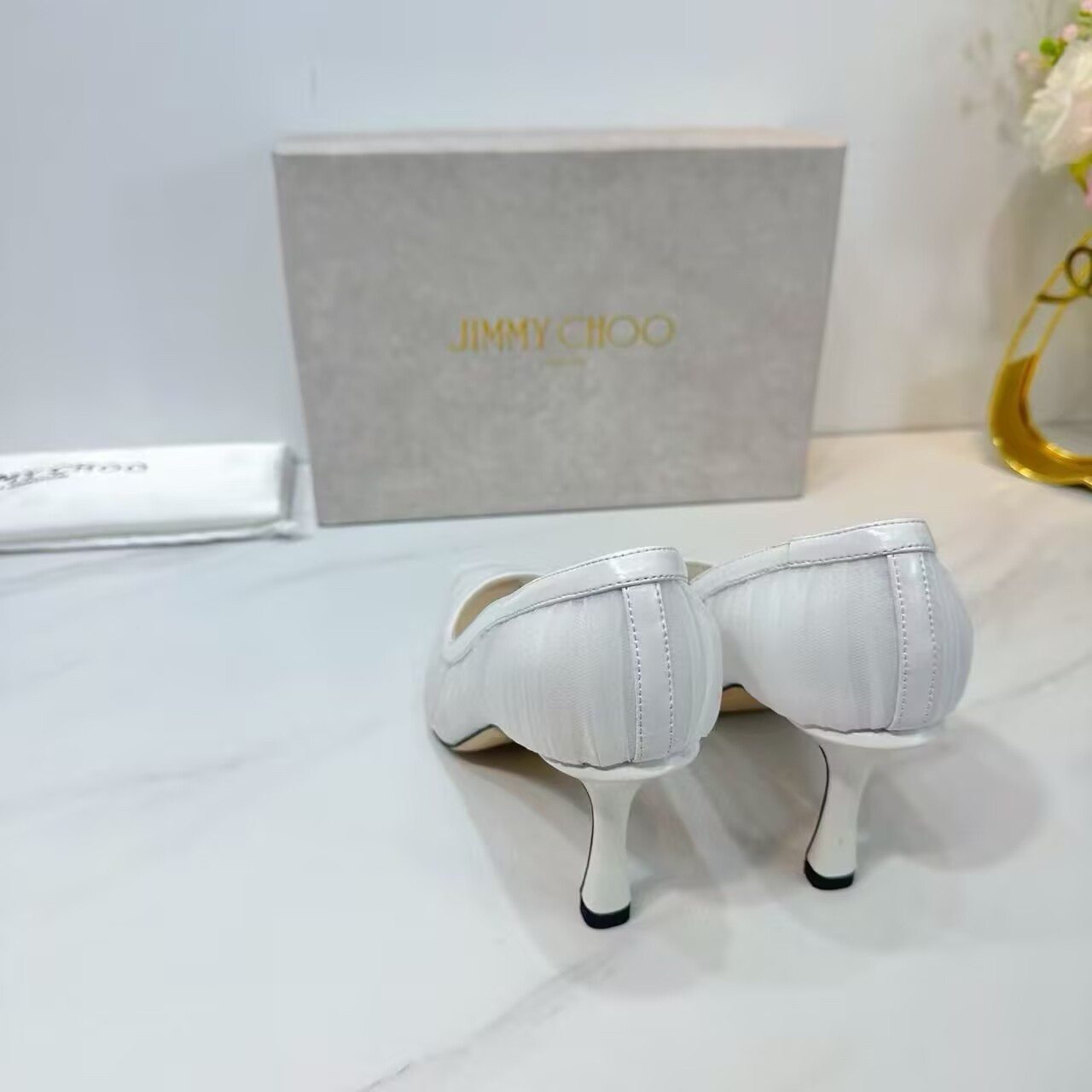 UA J1m*y Ch00 Ivory Tulle and Nappa Pumps