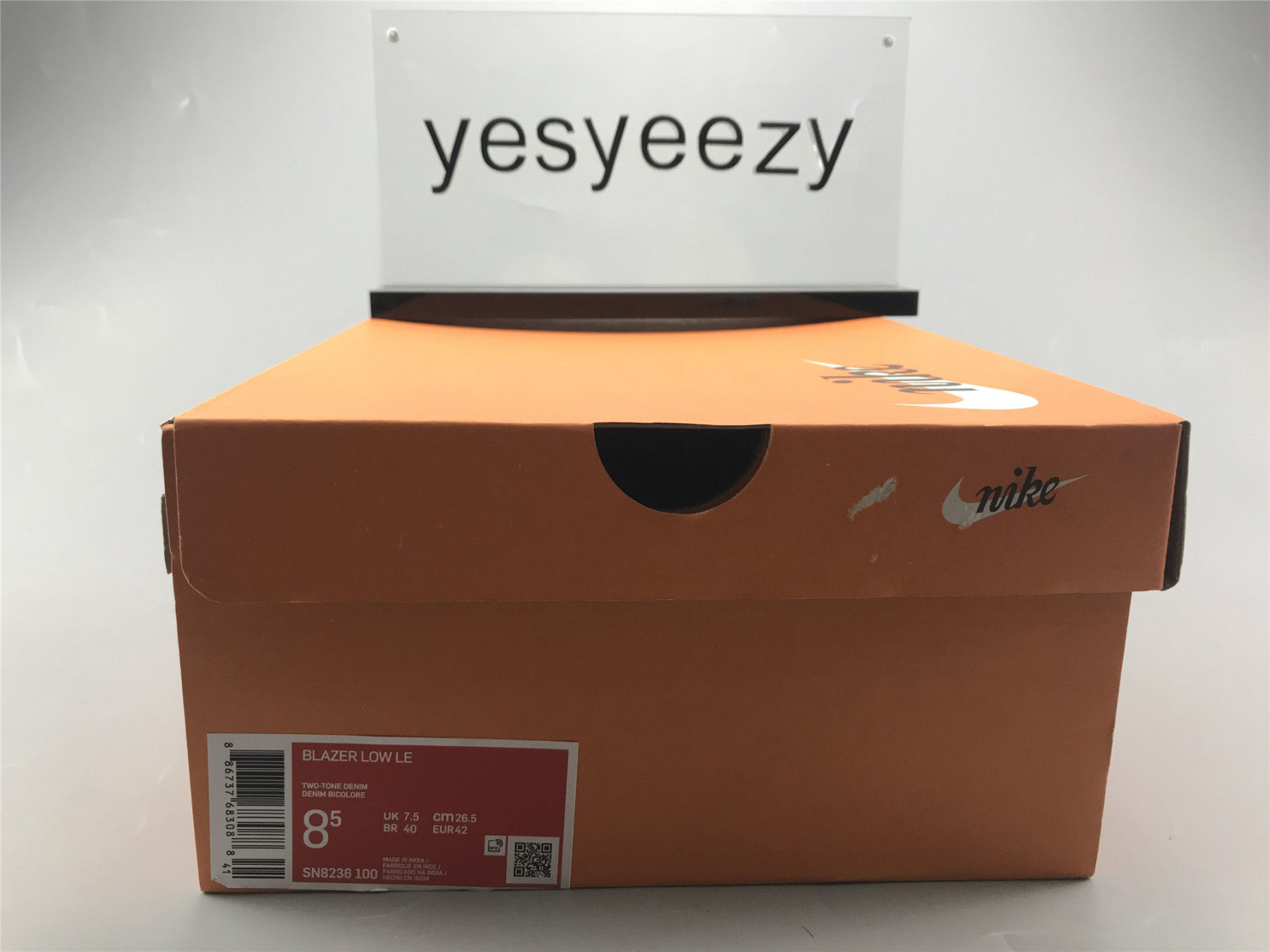 UA NIKE BLAZER MID 2020