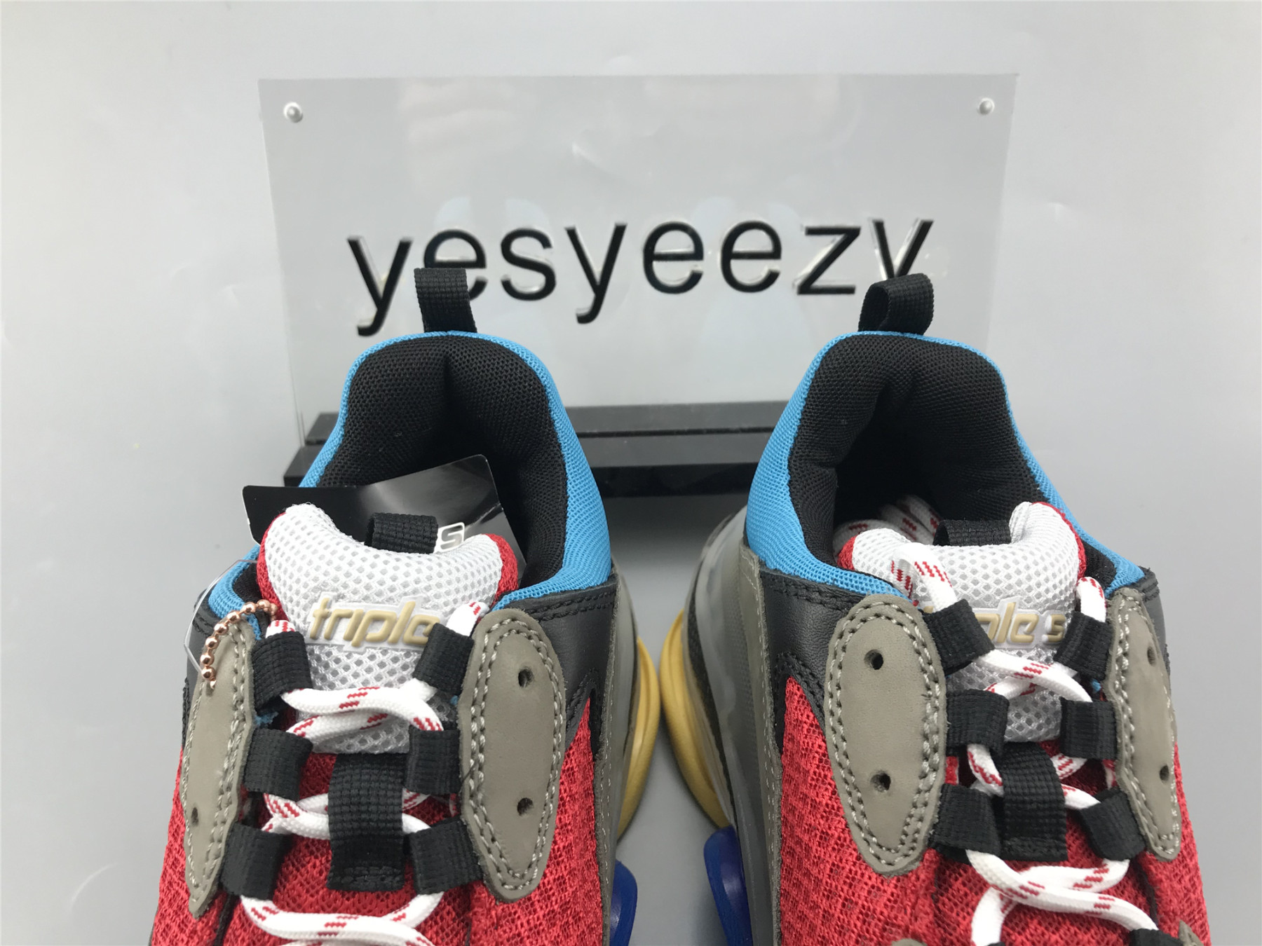 UA TRIPLE S CLEAR SOLE SNEAKER BLUE AND RED