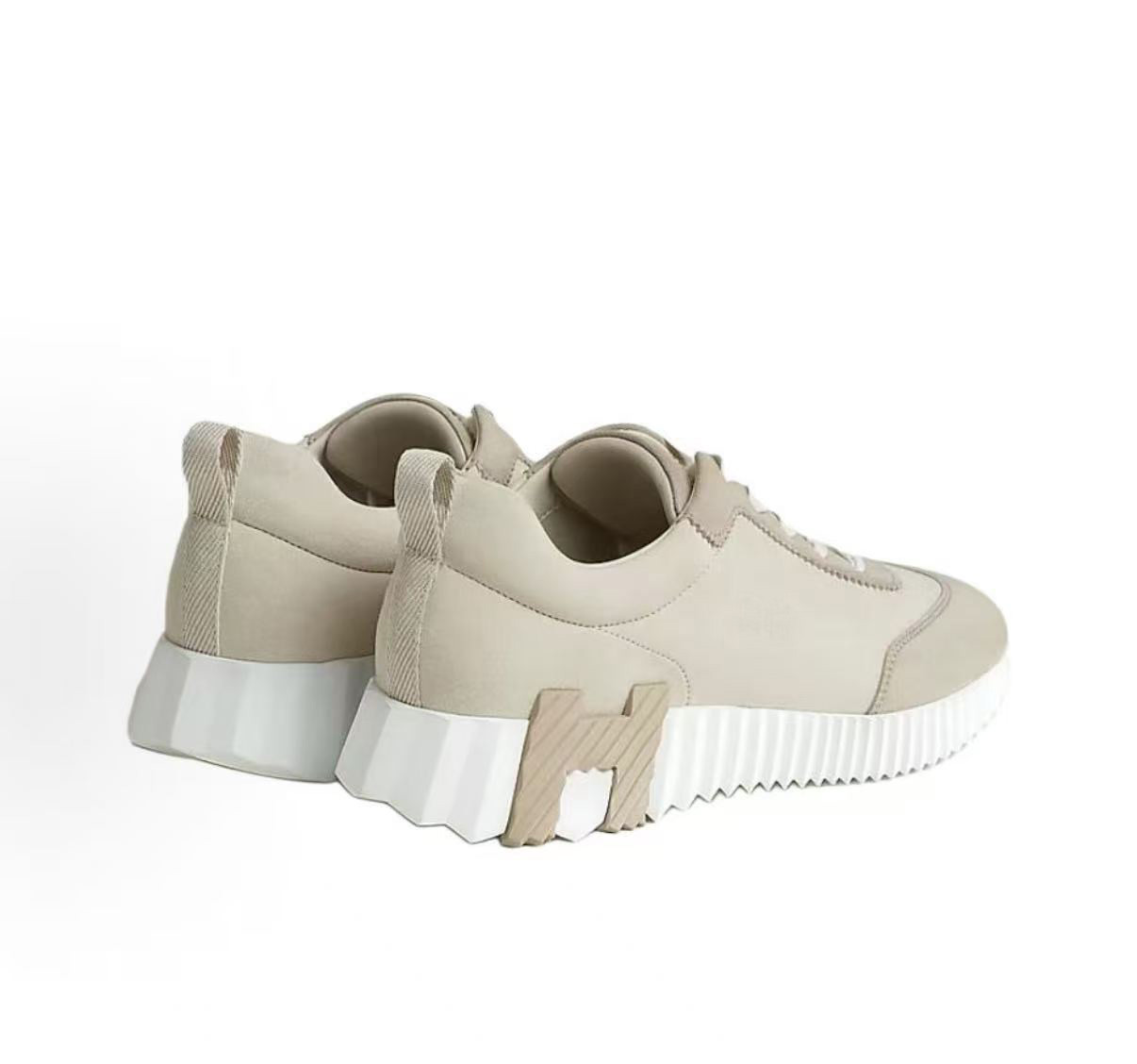 ua H**me5 bouncing sneaker