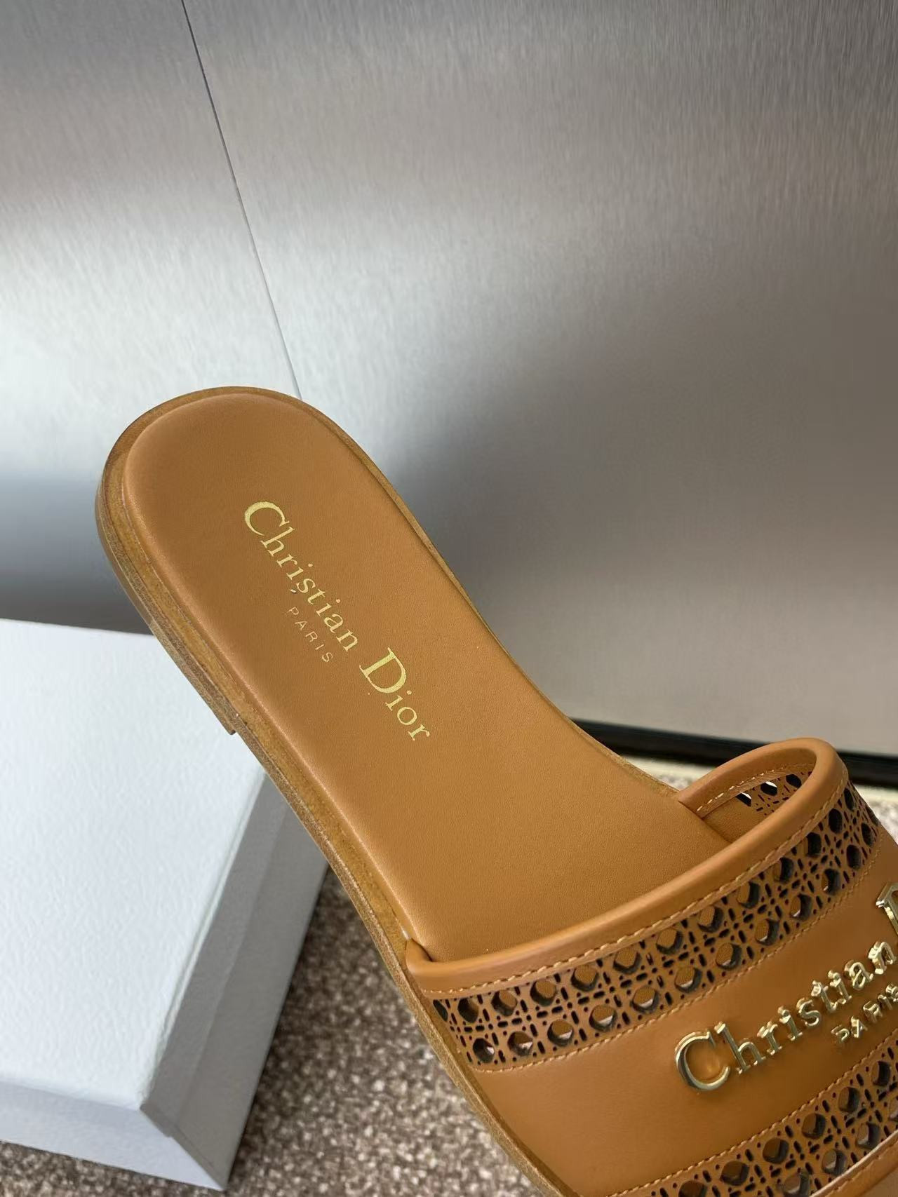 UA D10r D-Lane Slide