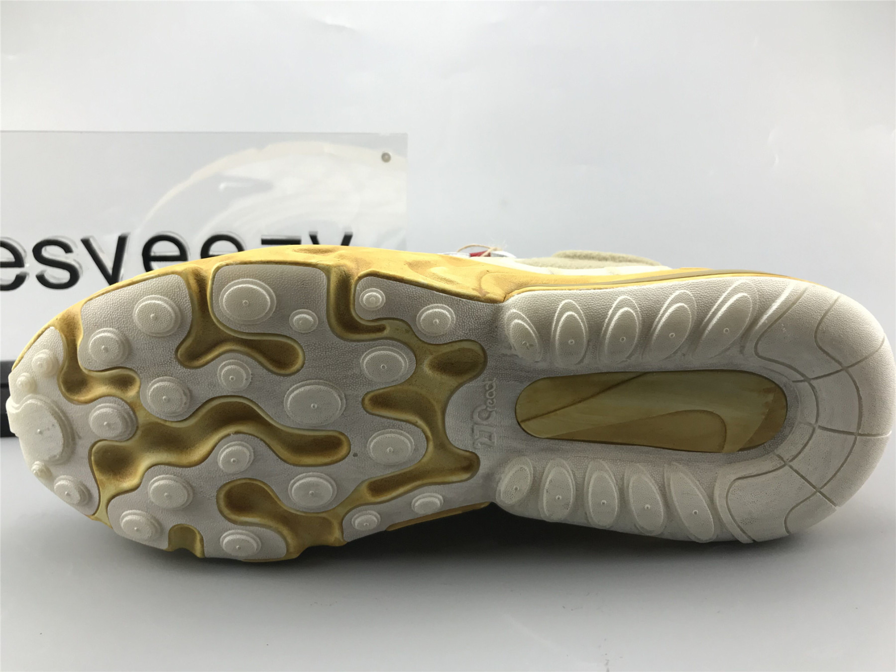 UA TRAVIS SCOTT X AIR MAX 270 REACT