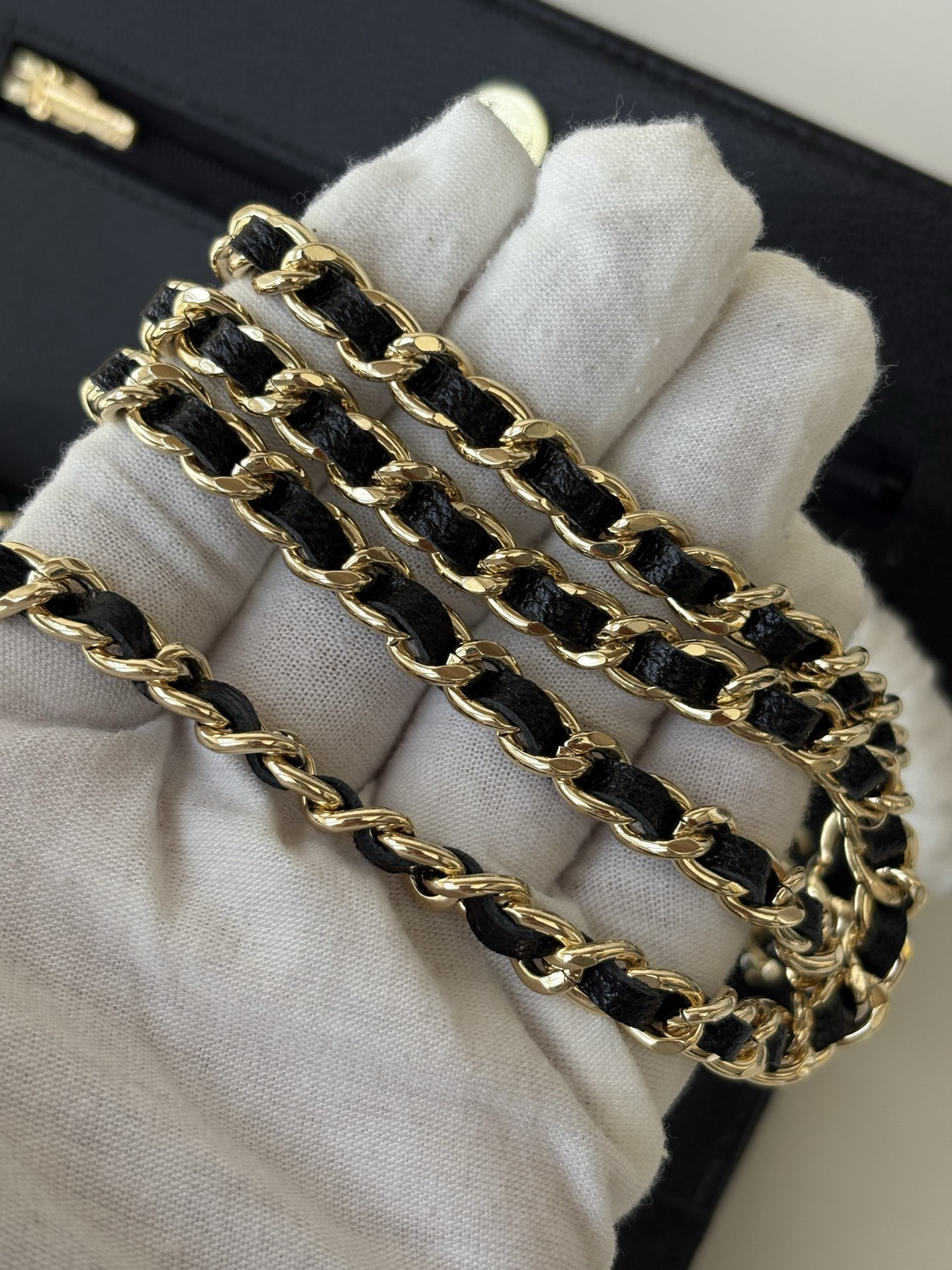 Ch**el Wallet On Chain AP5301 19x12.5x3cm