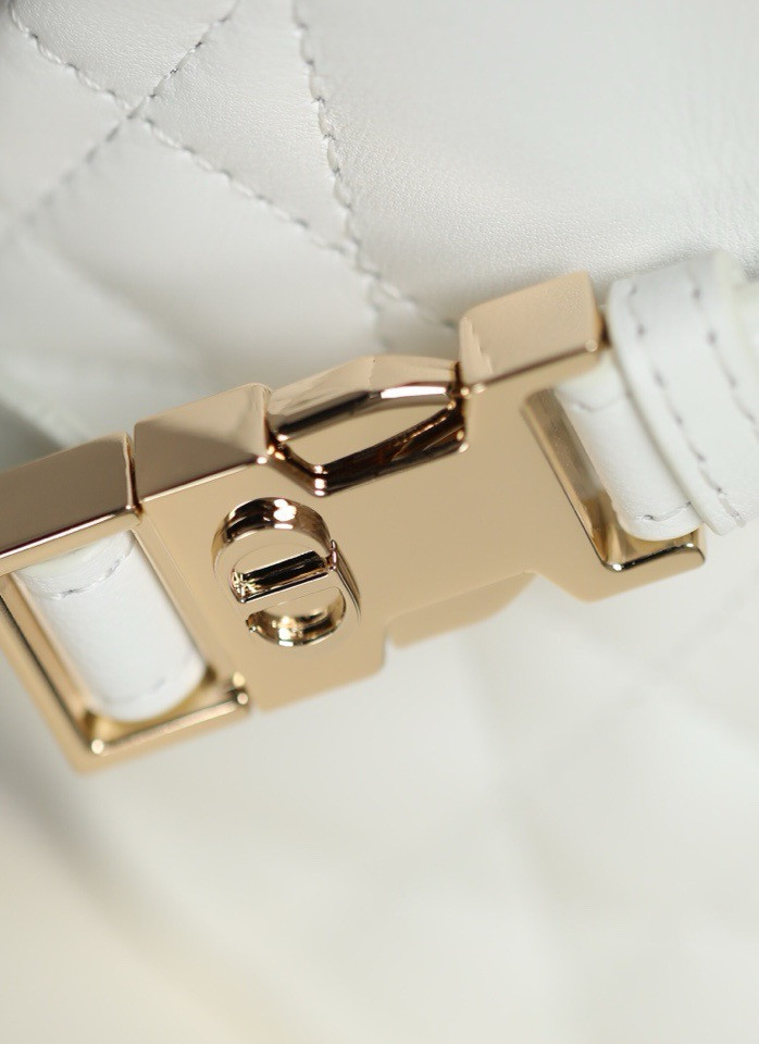 Lambskin Cannage Small D10r Vibe Hobo Bag White