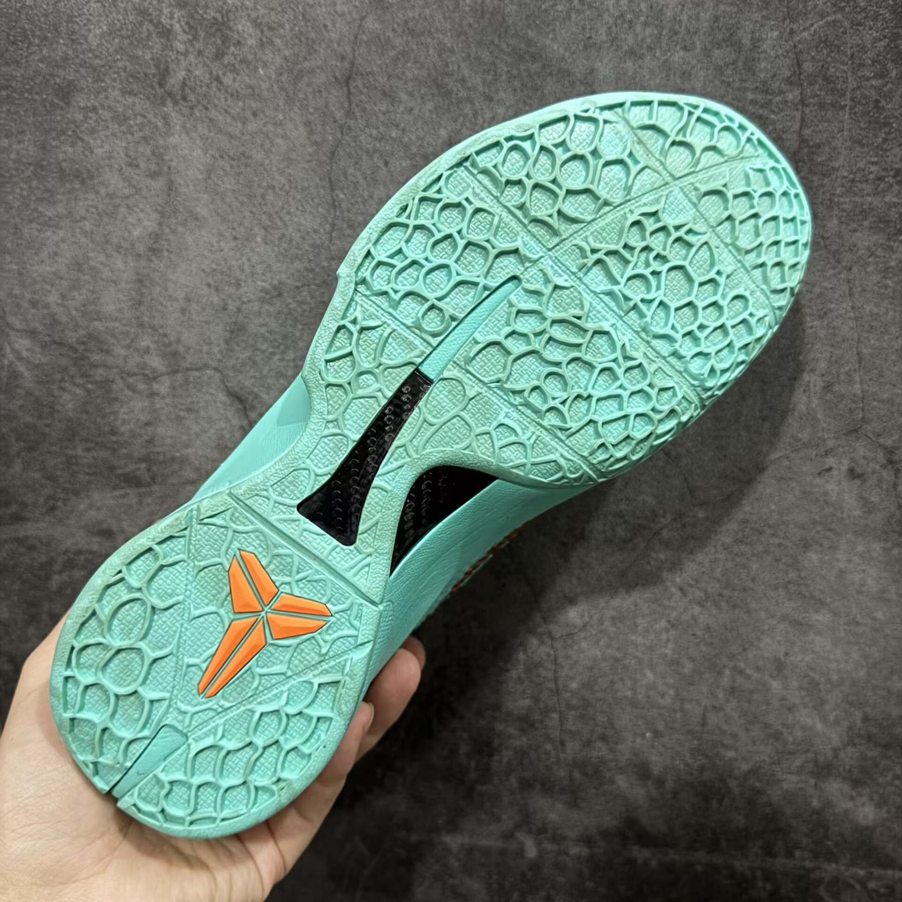 UA Nike Kobe 6 Protro Jalen Brunson Statue of Liberty