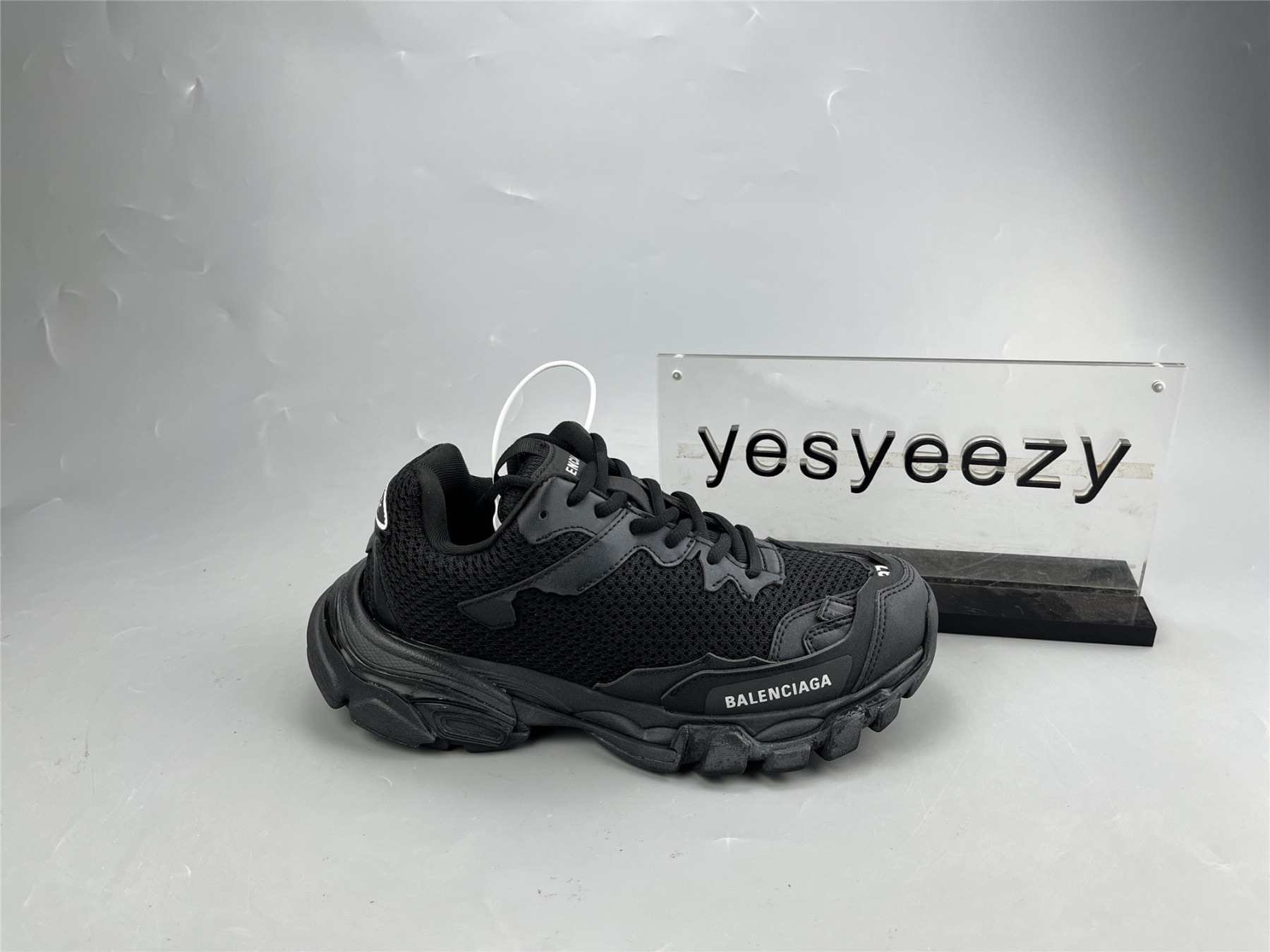 UA TRACK 3 SNEAKER BLACK WHITE