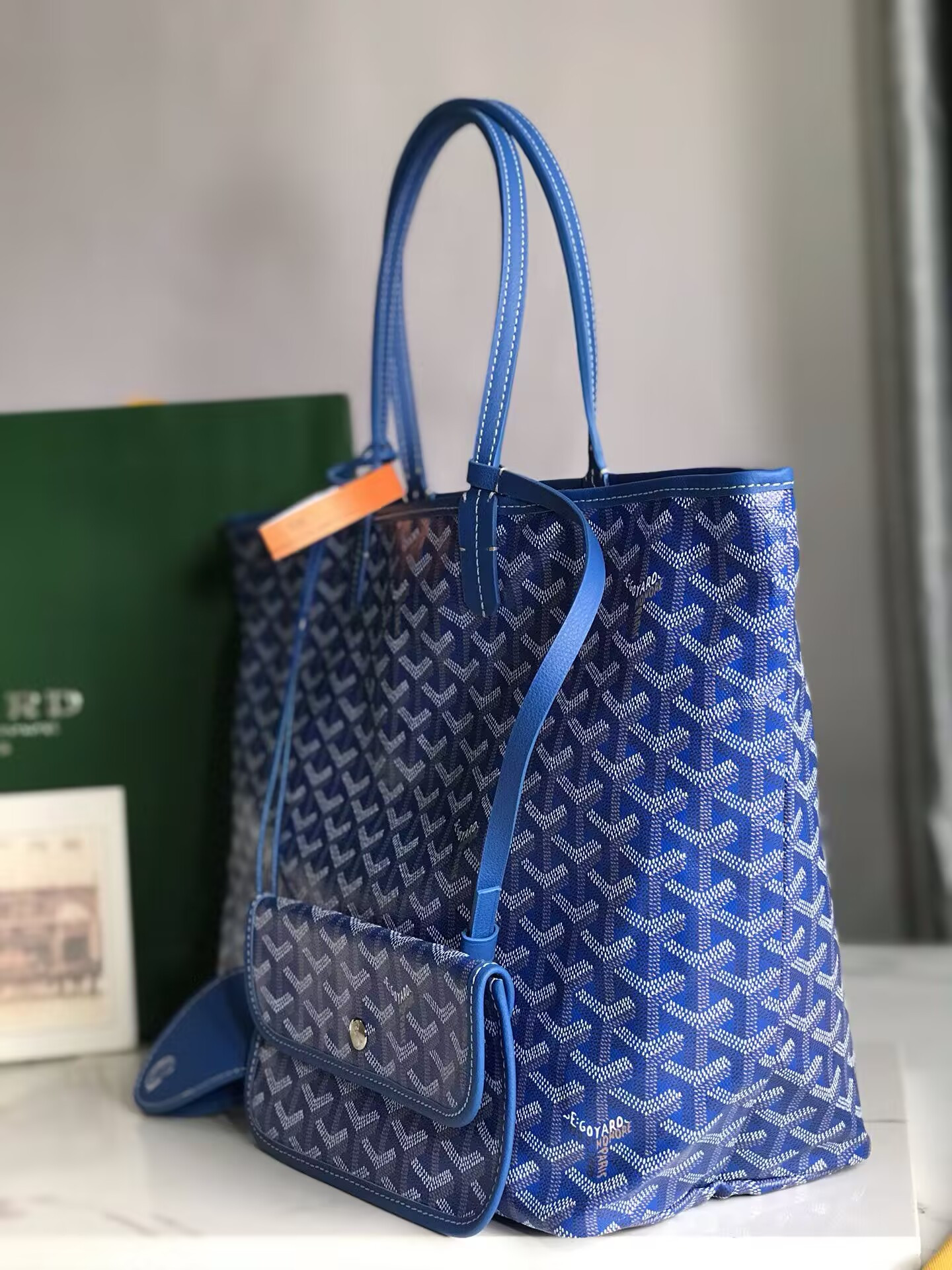 G09ard small saint l0vis bag 28 cm x 15 cm x 34 cm
