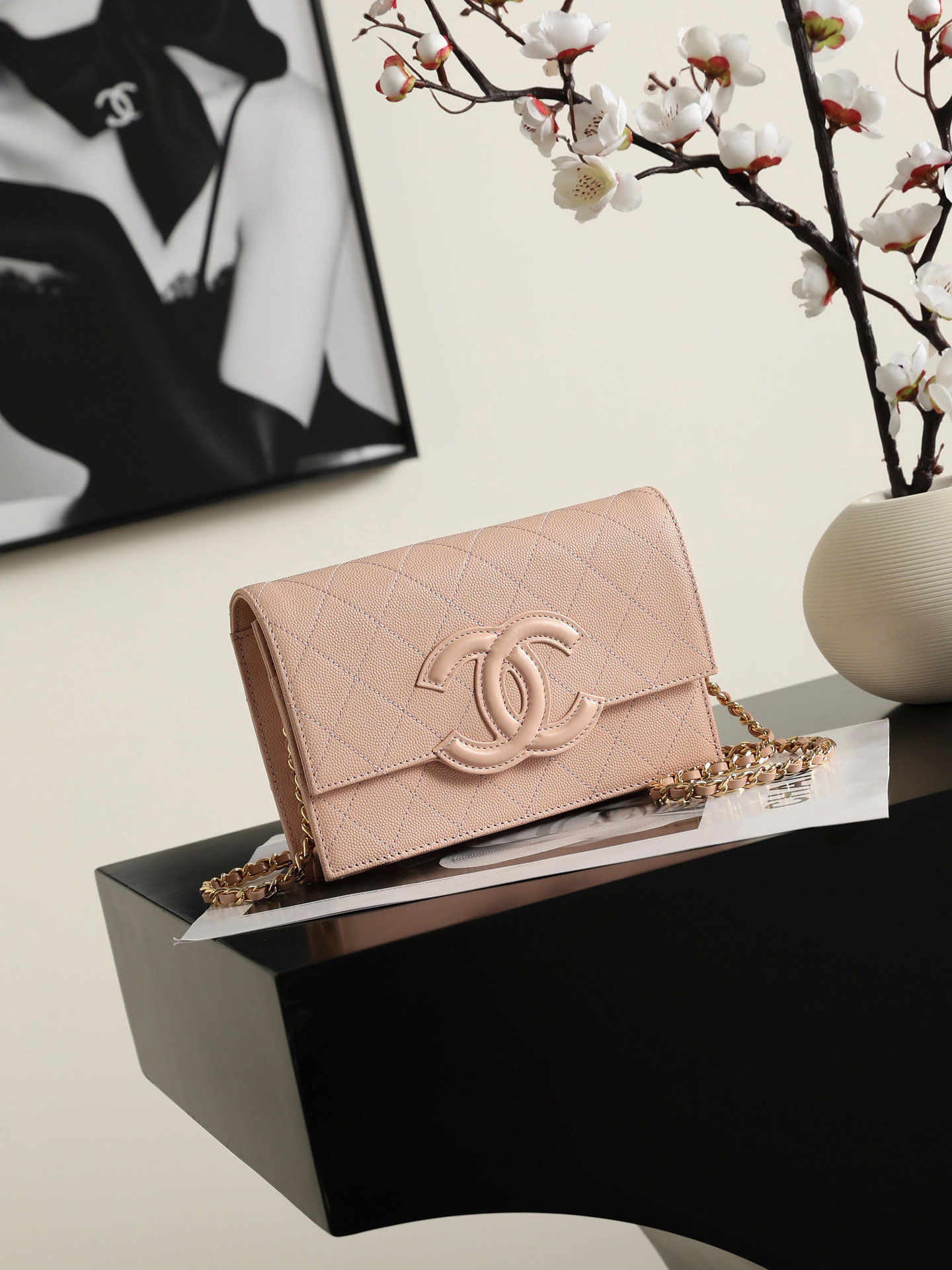 Ch**el Wallet on Chain AP5455 12x19x3.5cm