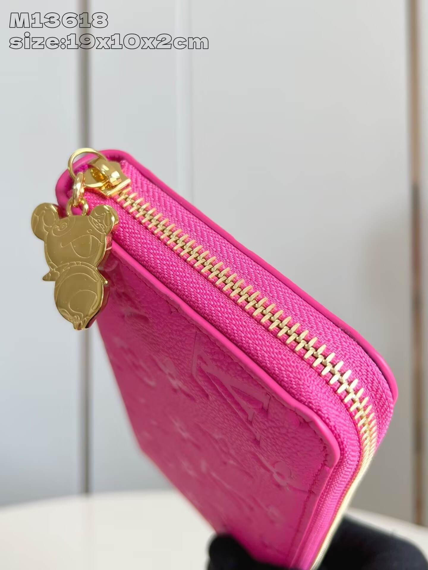 LV x TM Zippy Wallet M13618 19x10x2cm