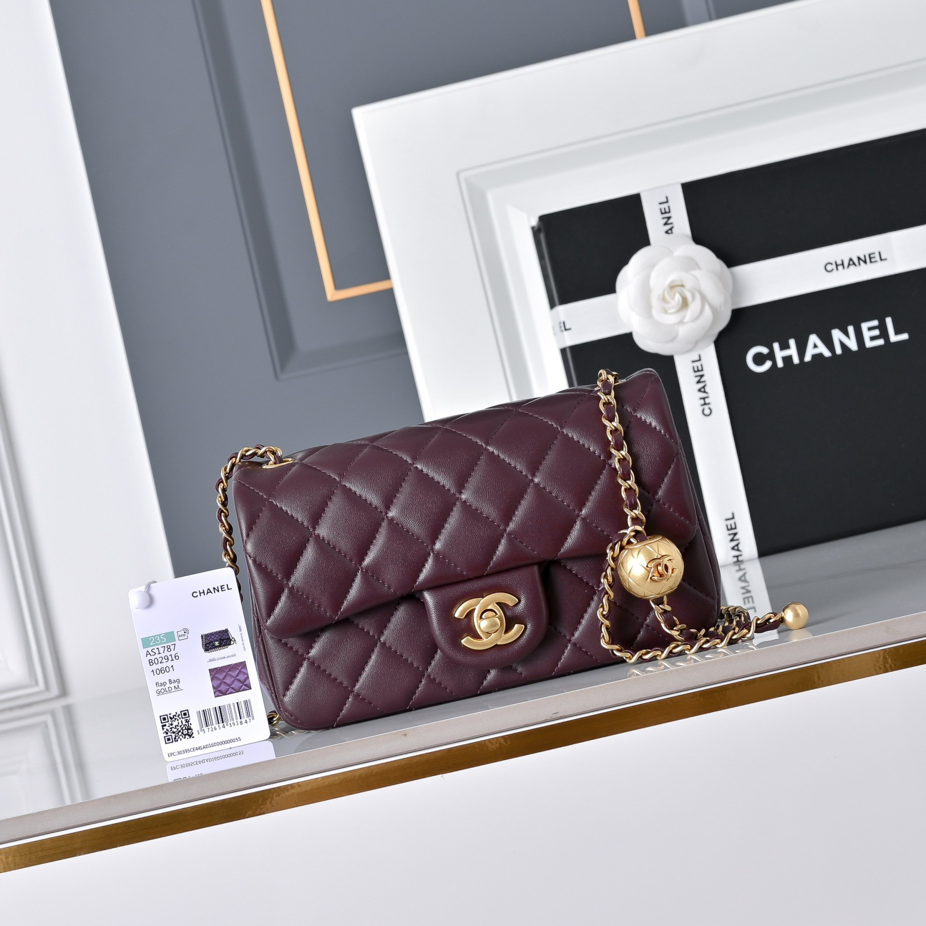 Ch**el flap bag burgundy as1787 20x13x7cm