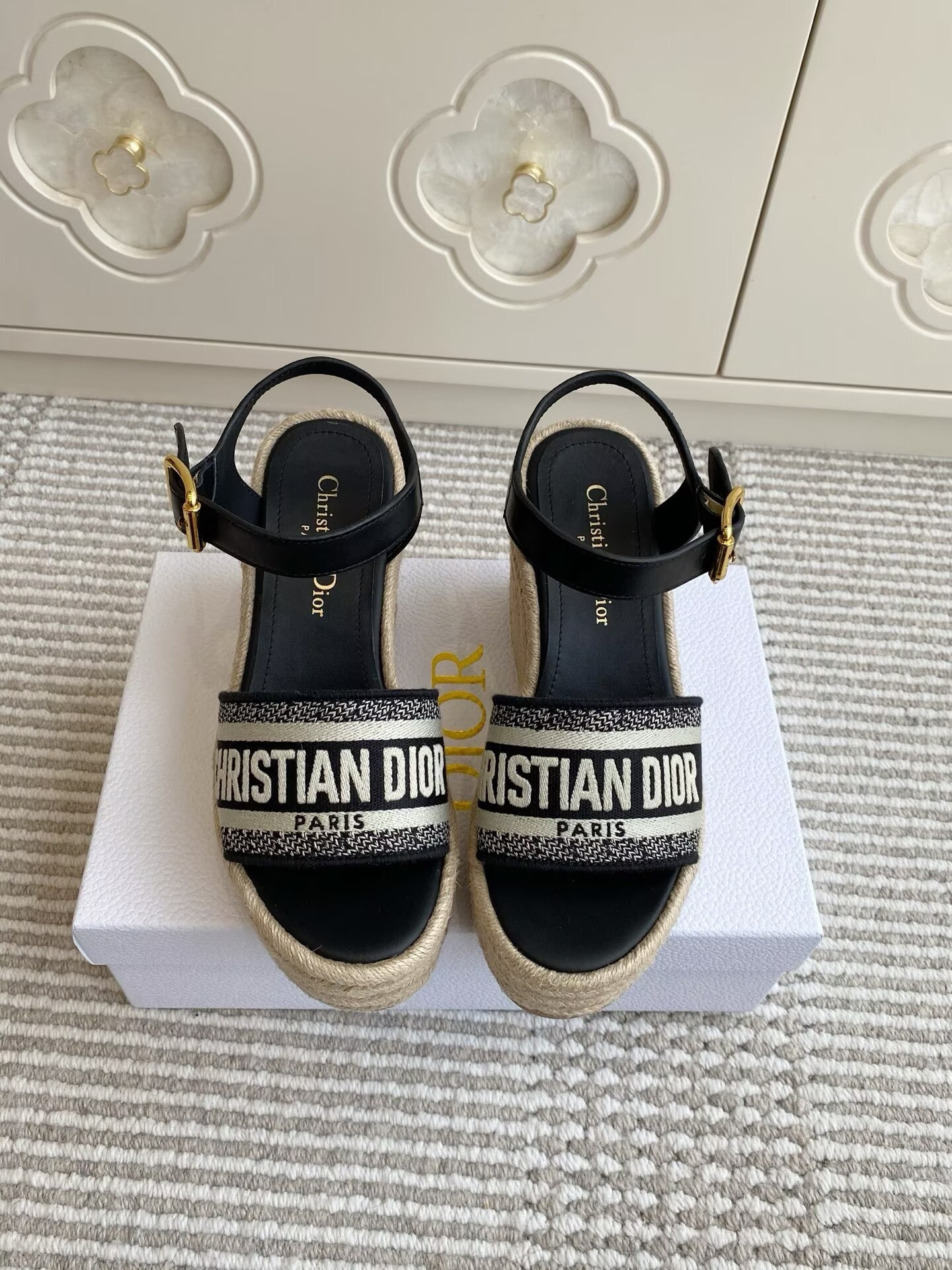 UA D10r Sandals