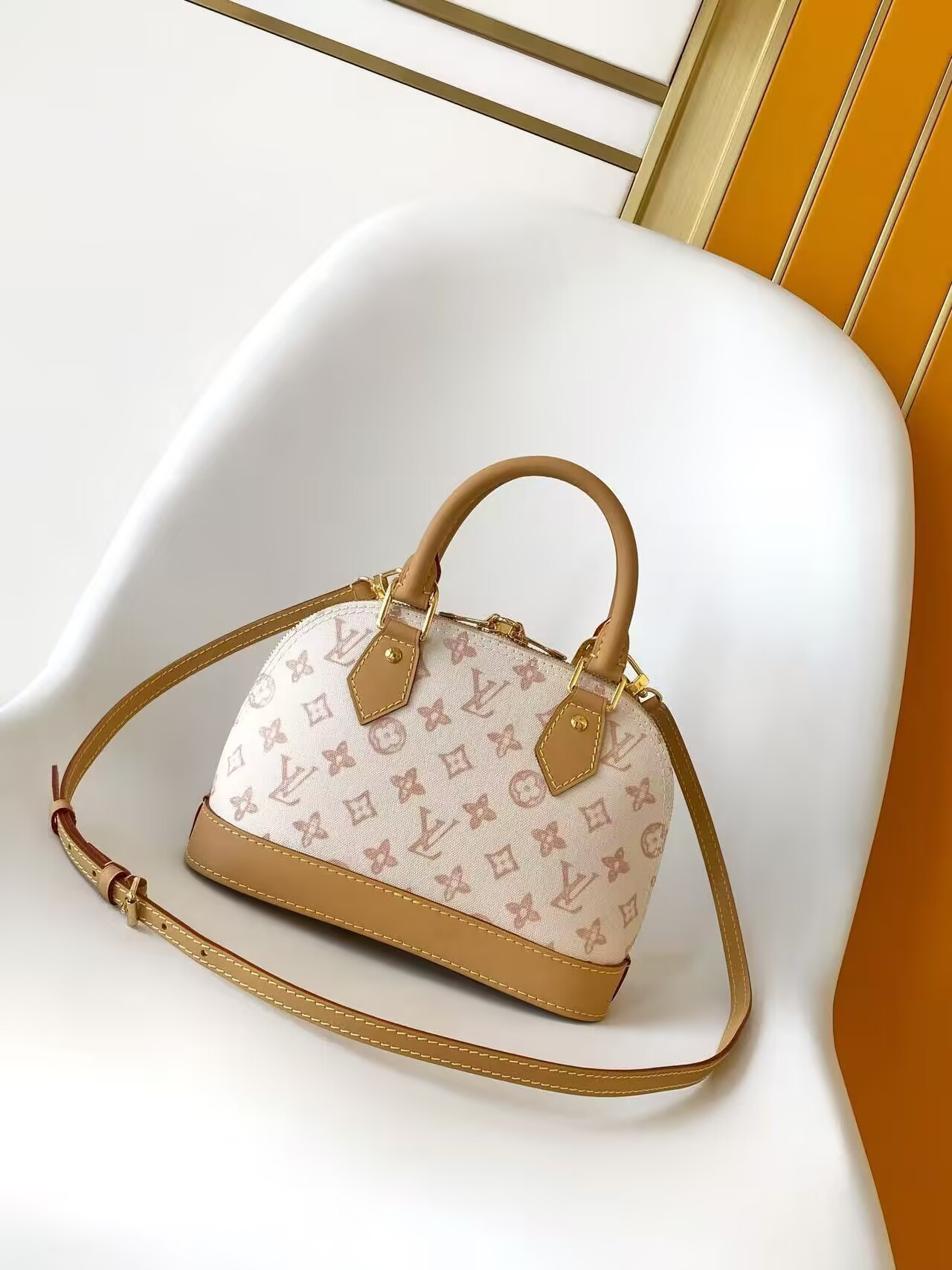 LV Alma BB M27525 17.5x11.5x23.5cm