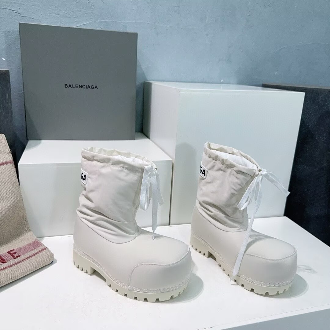 UA Balenciaga Boot