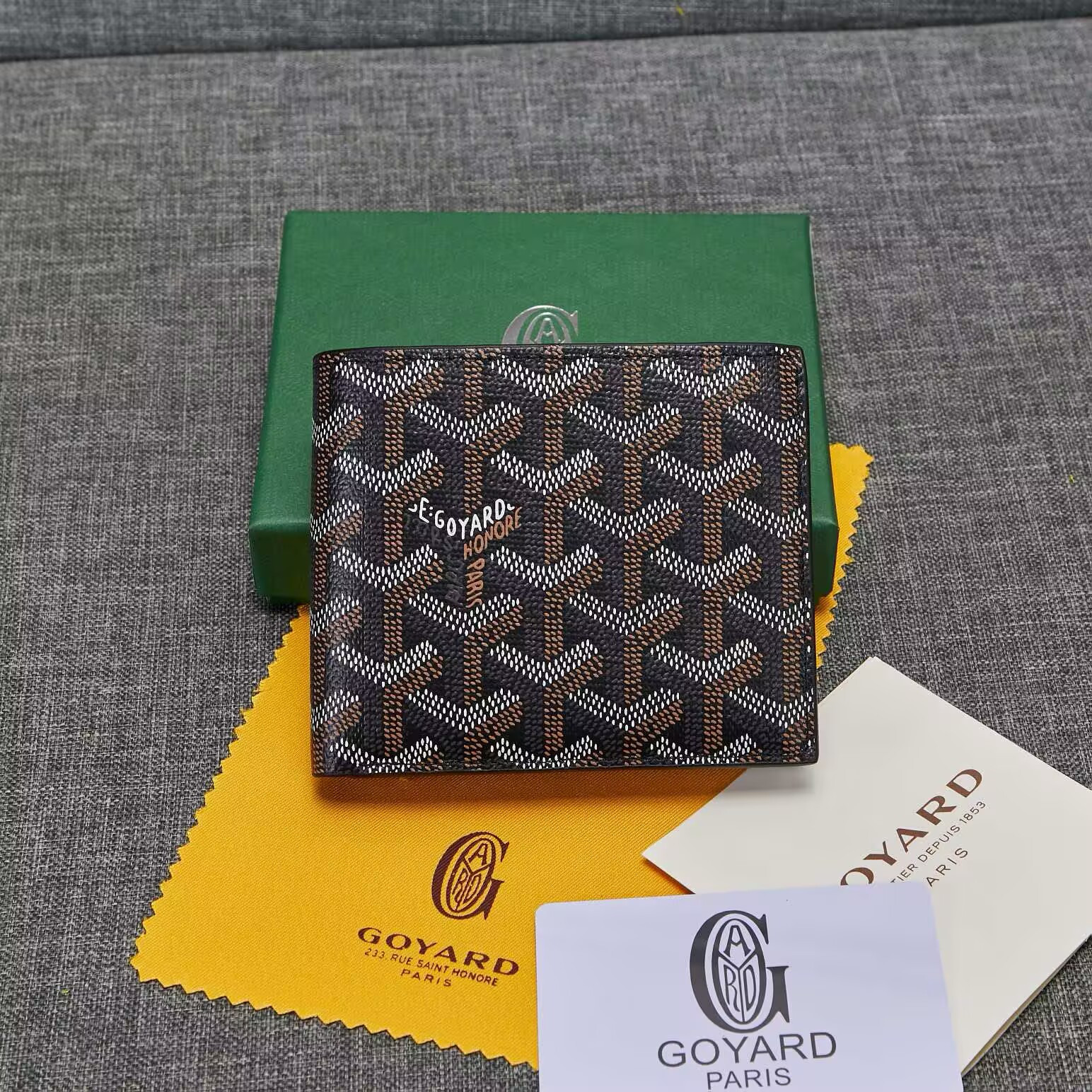 G09ard Saint Florentin Wallet 11x9cm
