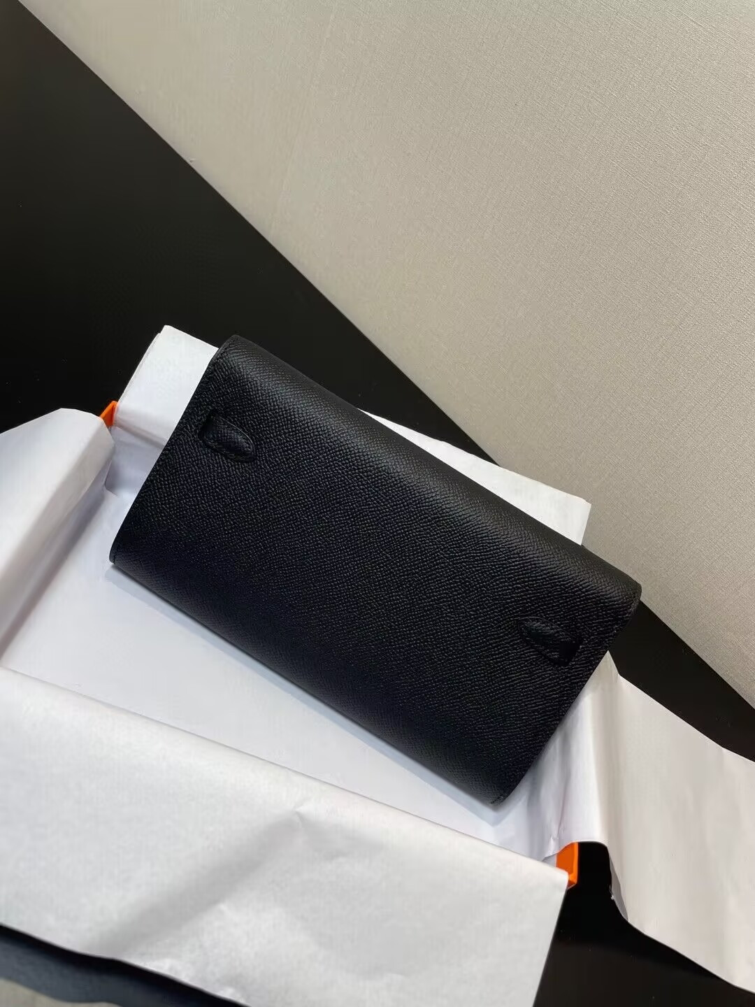 H**me5 Kelly Classique To Go wallet