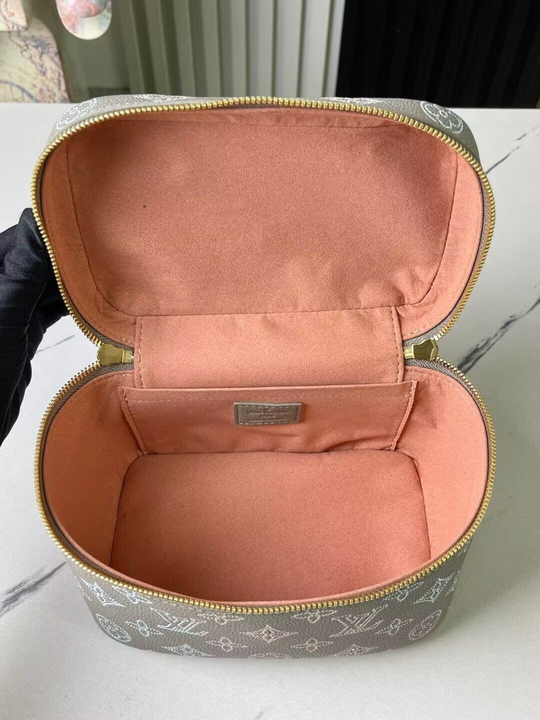 LV FLIGHT MODE Nice Mini M23550 20x13.5 x12 cm