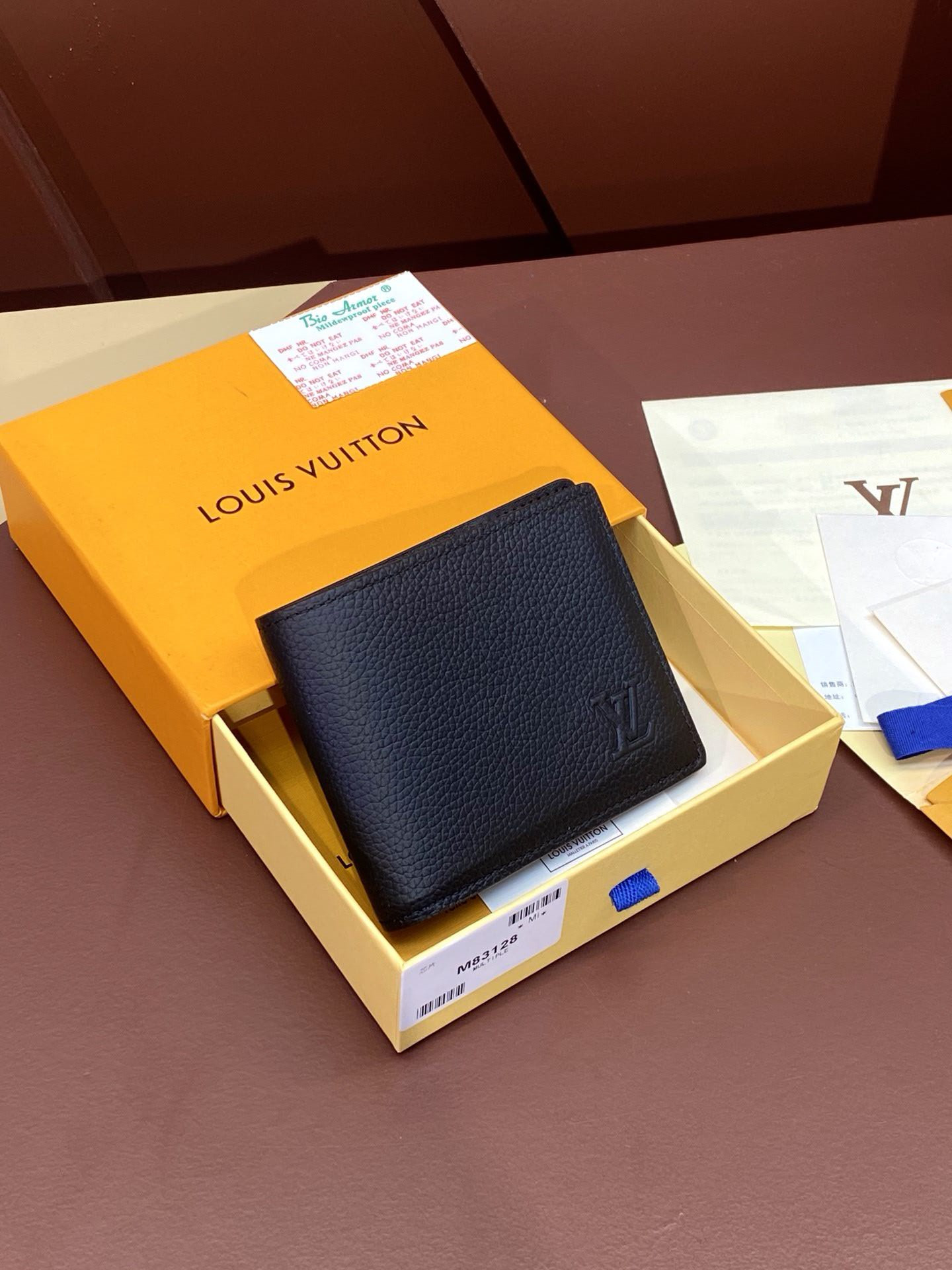 LV Slender Wallet M83128 11x8.5x2cm