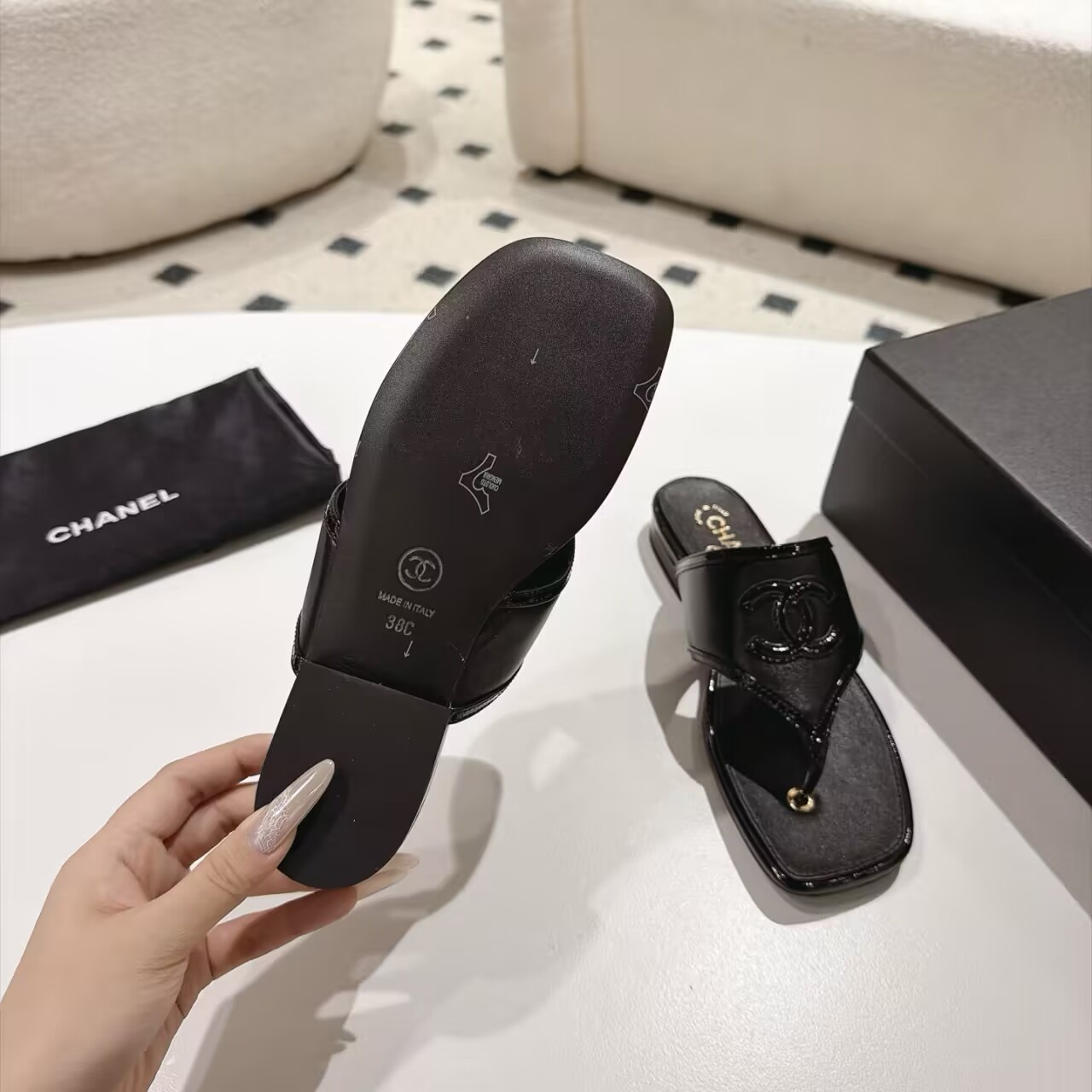 UA Ch**el Thong Sandals