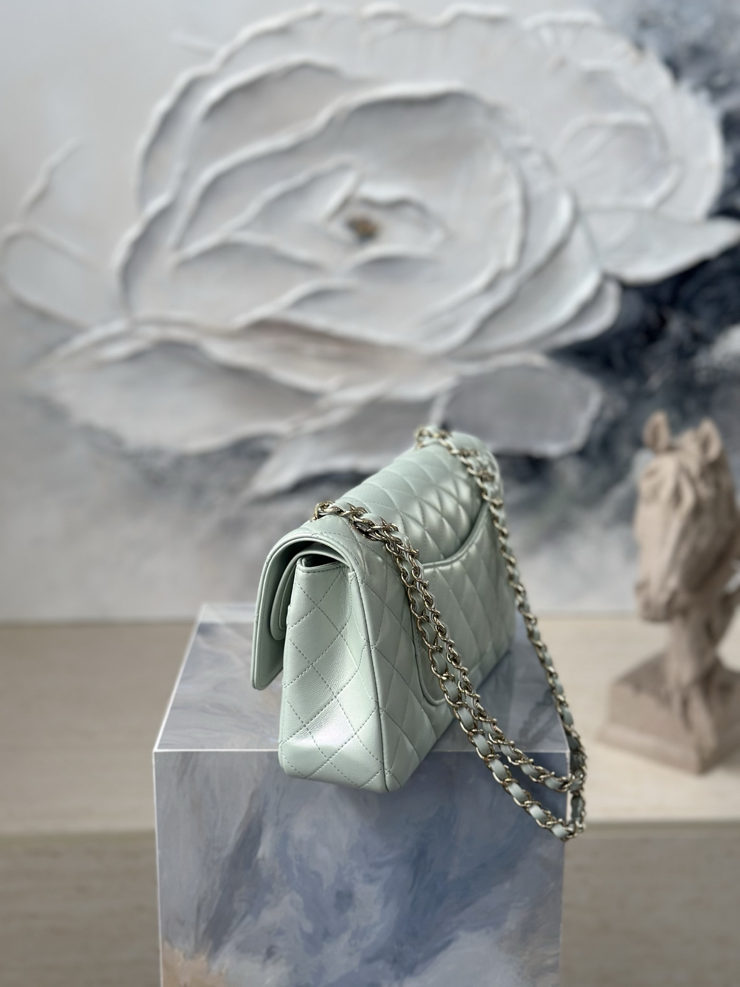 Ch**el Flap Bag Pearlescent AS1112 25.5x15.5x6cm