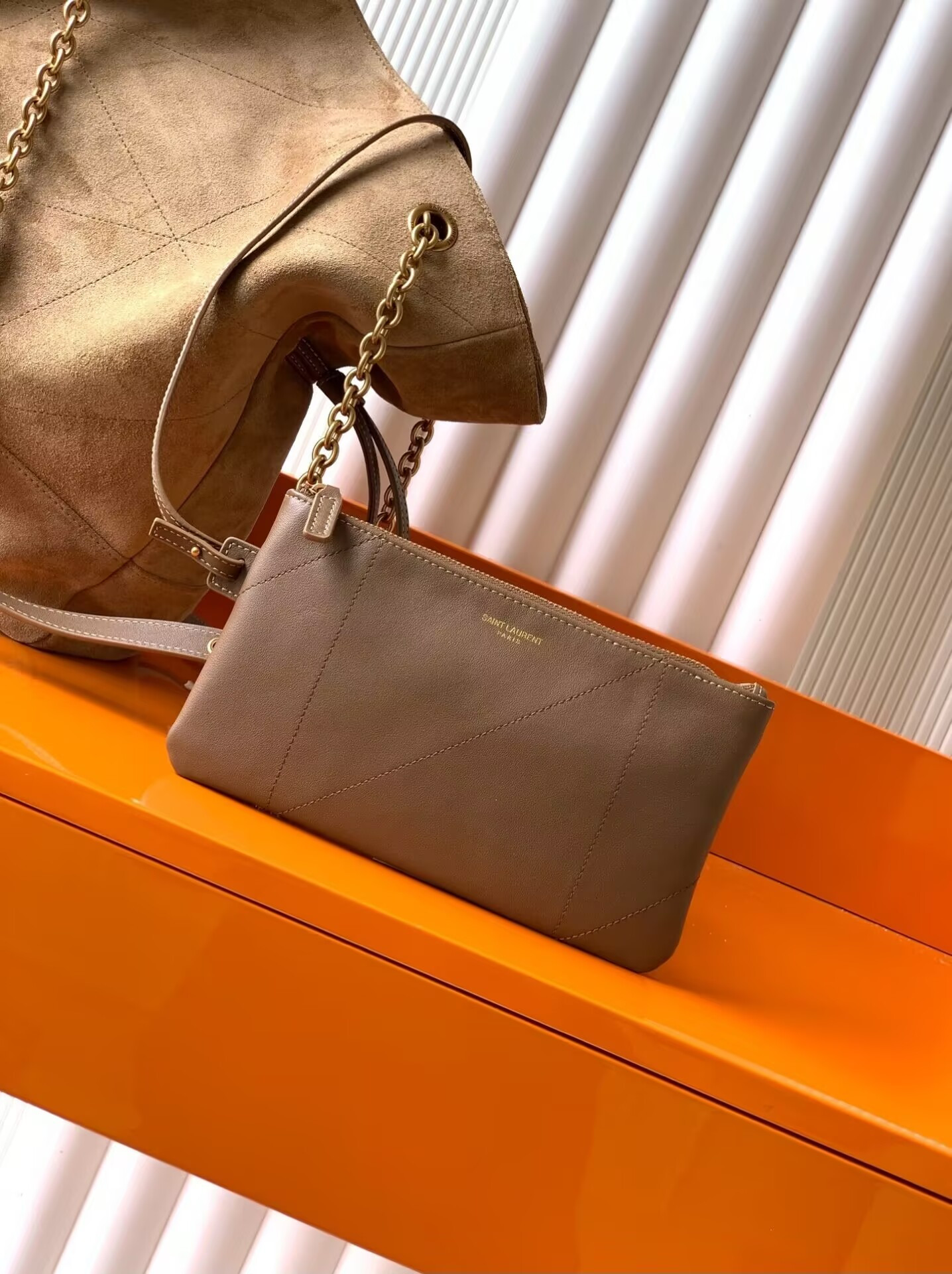 Y51 JAMIE Shopping in Suede 35x35x10cm