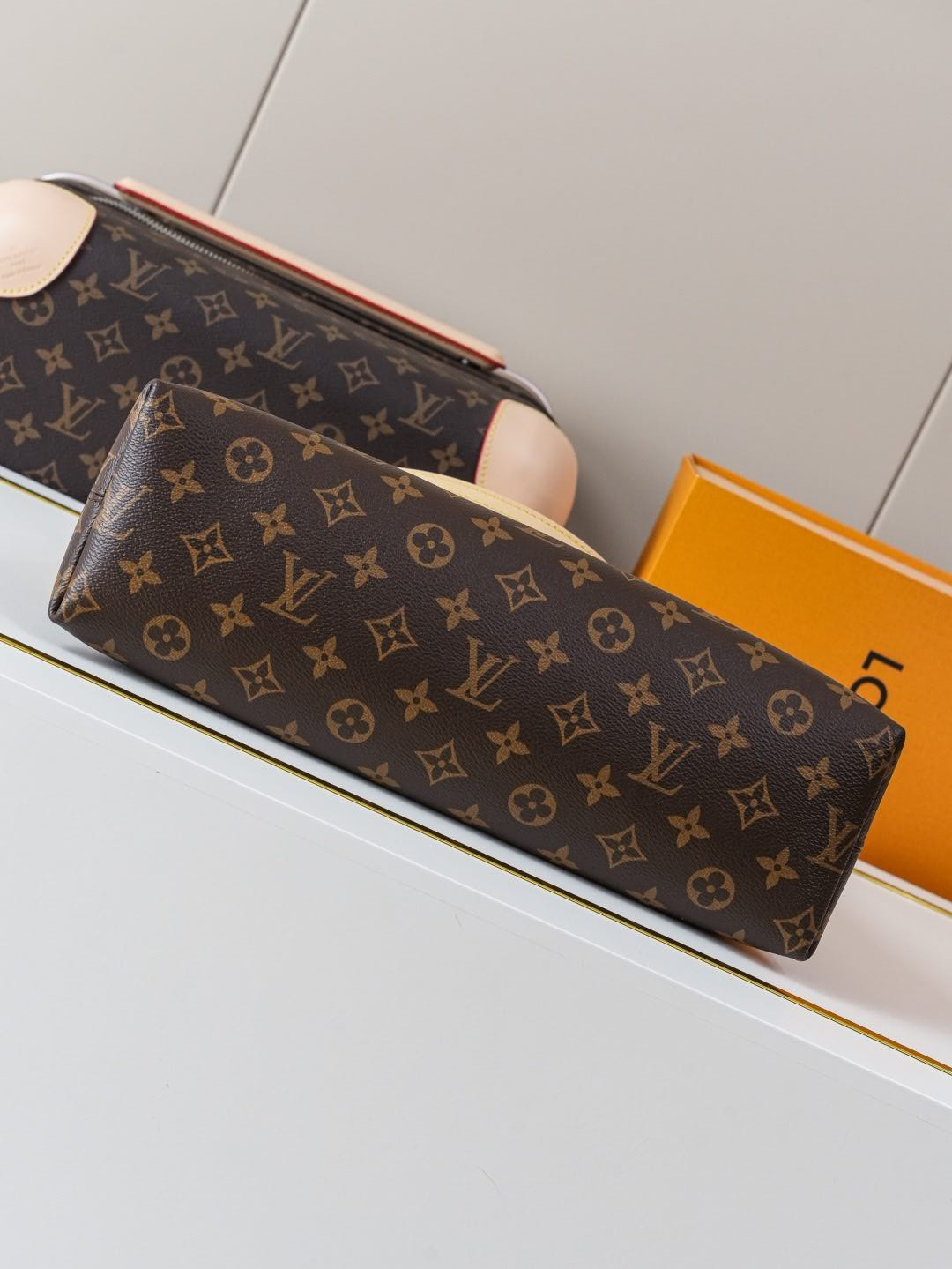 Louis Vuitton Monogram Ever More PM Handbag M15208 35x21x12cm