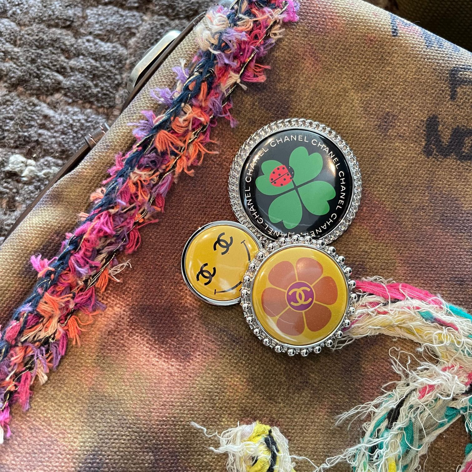 Chanel On the Pavements Graffiti Messenger Bag 30x30cm