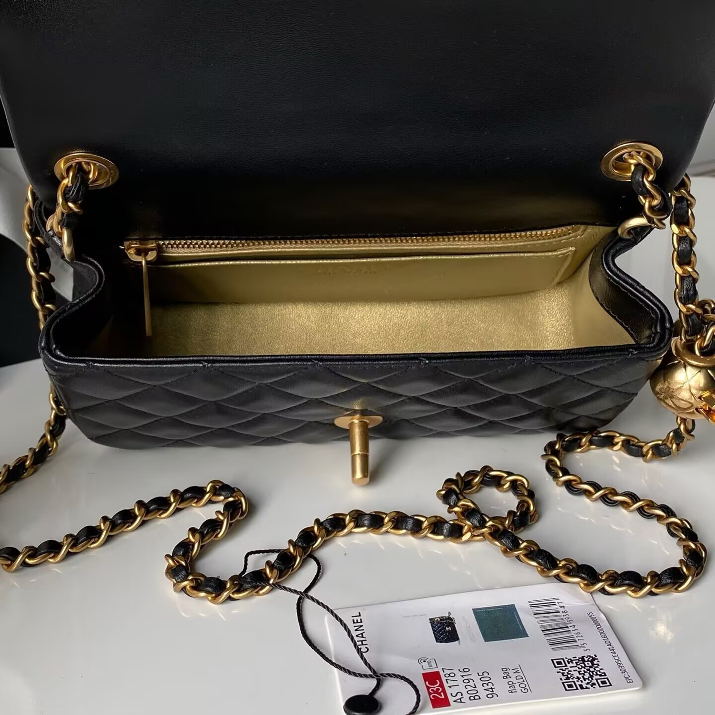 Ch**el MINI FLAP BAG 4.7 × 7.8 × 2.3 in