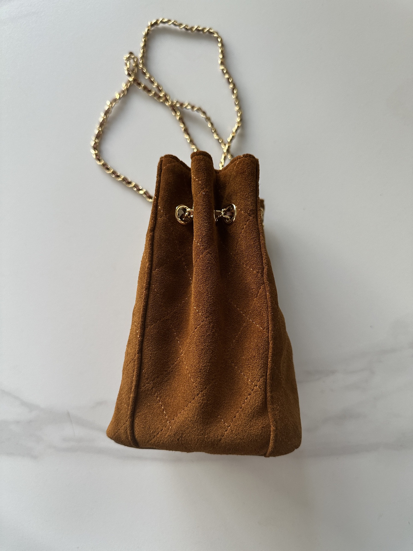 Ch**el Bucket Bag with chain AP5359 18x11.5x11.5cm