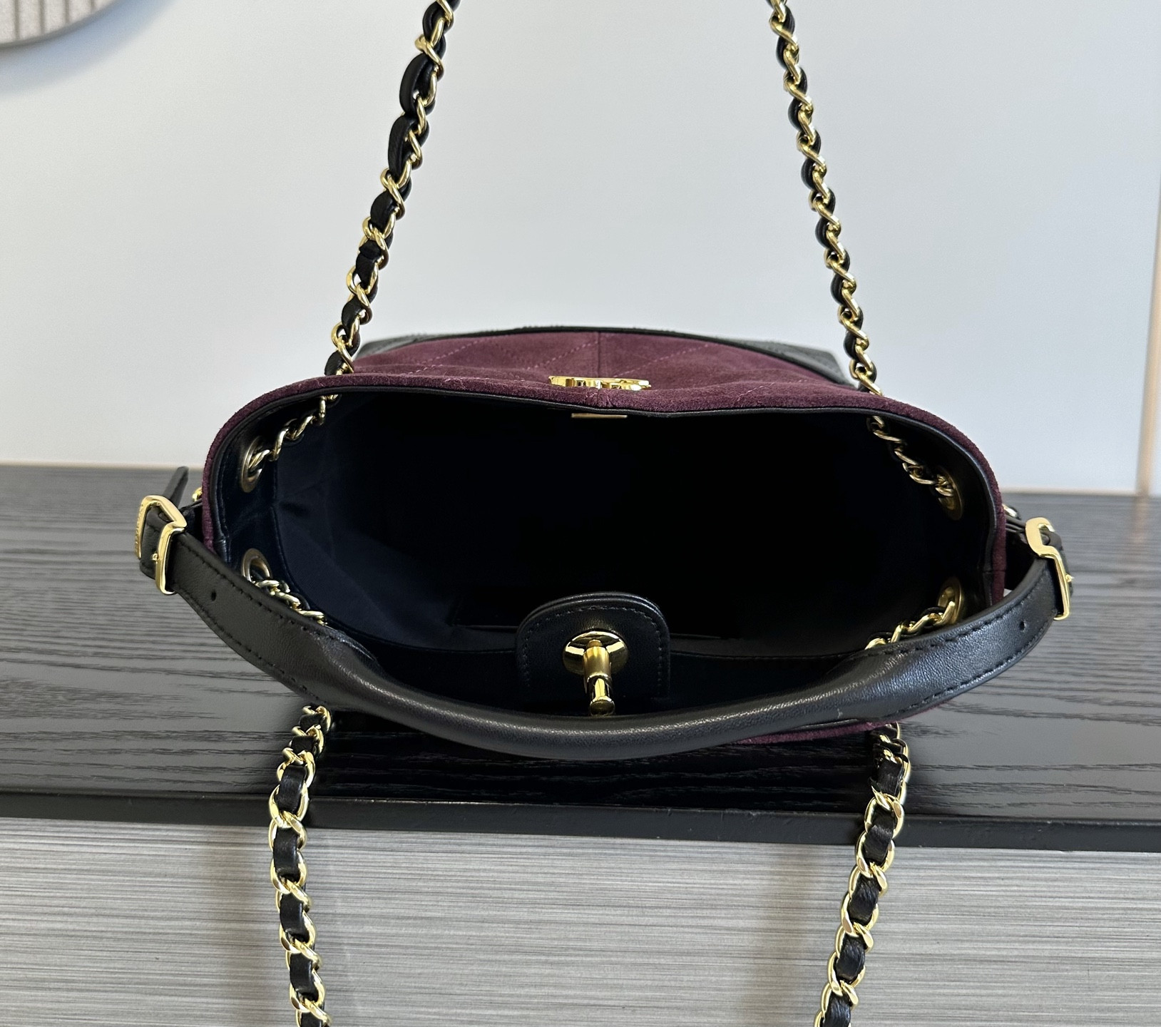 Ch**el Mini Shopping Bag 20x16x8.5cm