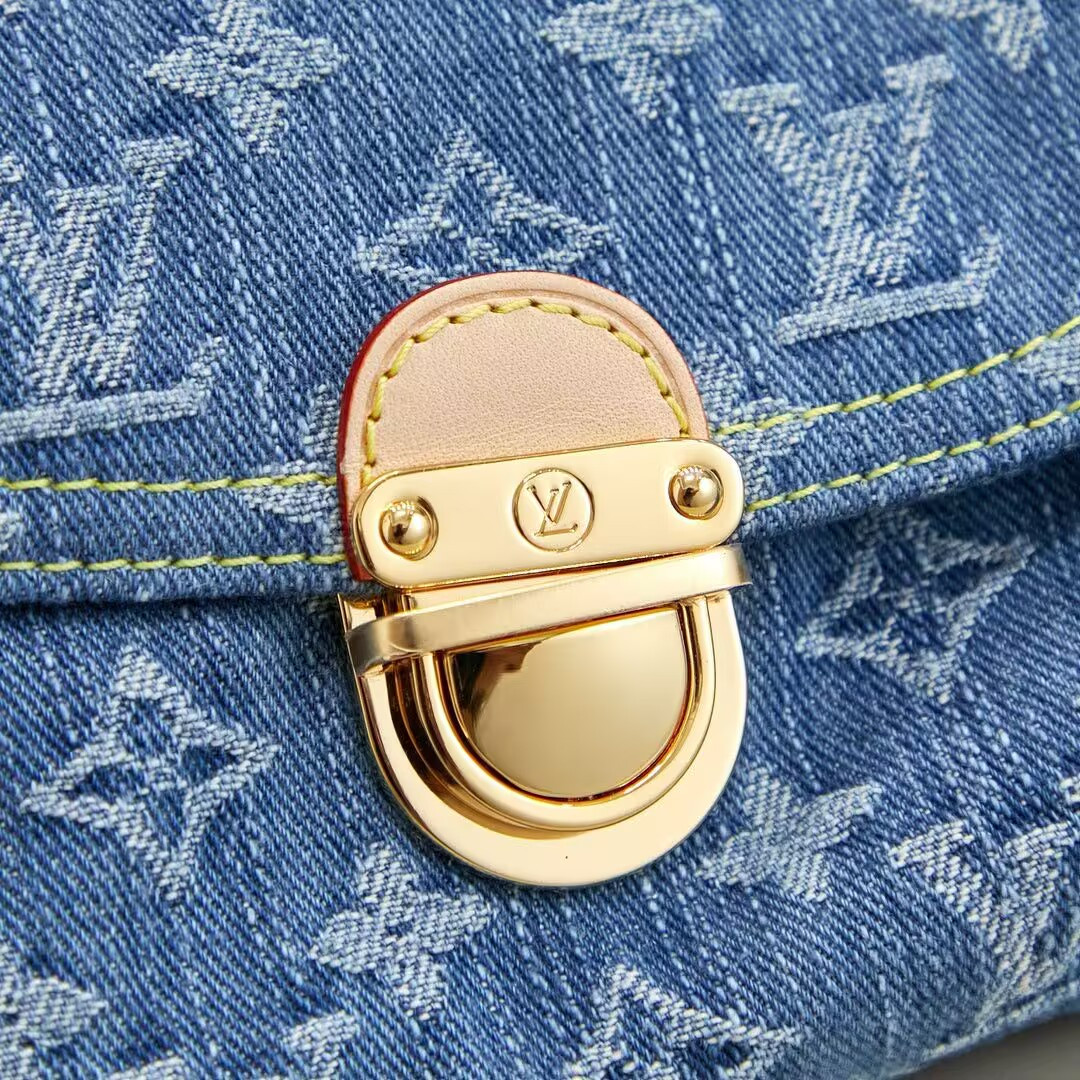 lv De*1m mini pleaty handbag m95050 26x15x9cm