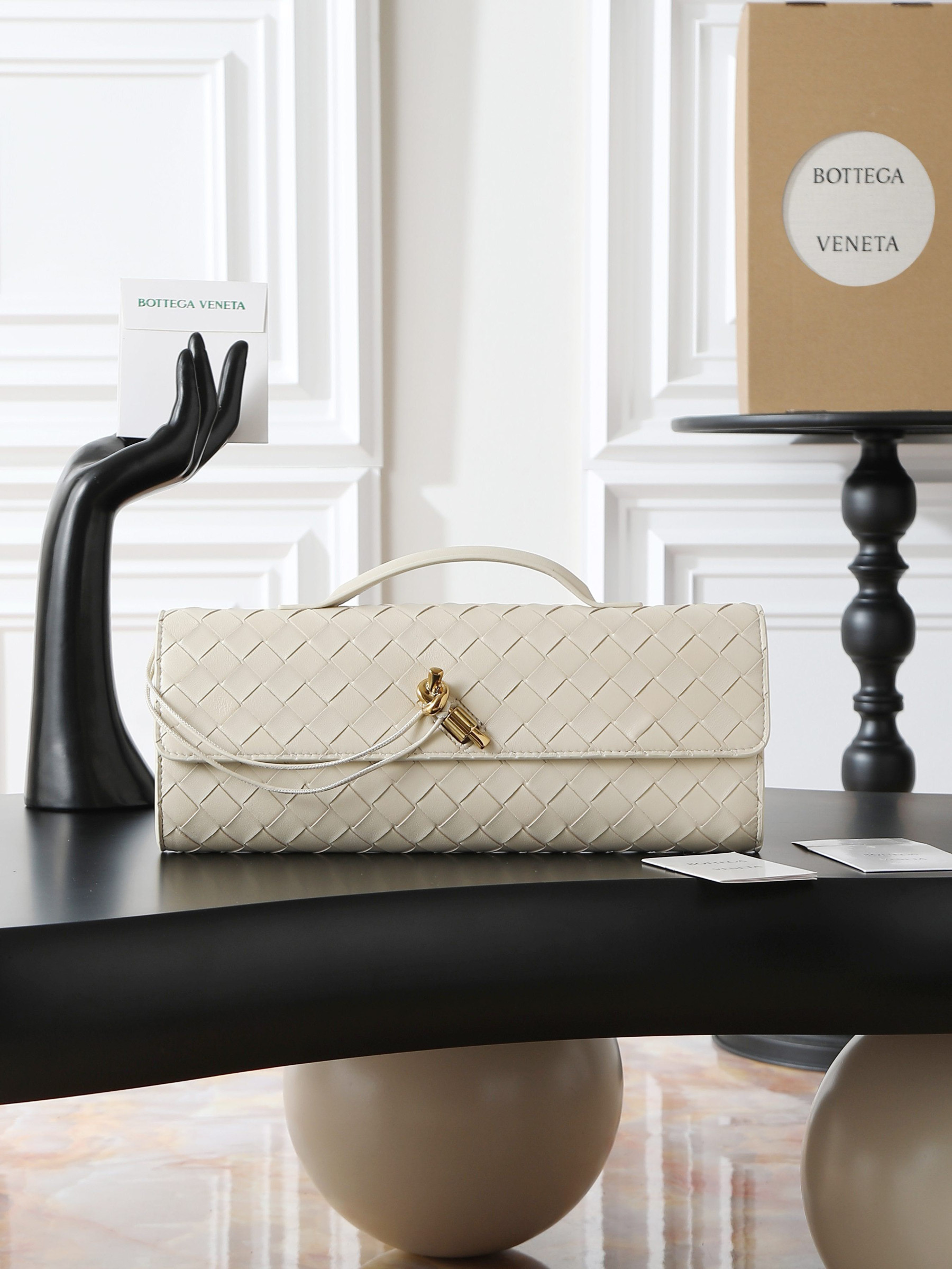 B0tt*ga Ven*ta Long Clutch Andiamo With Handle Fondant 31x13x3cm