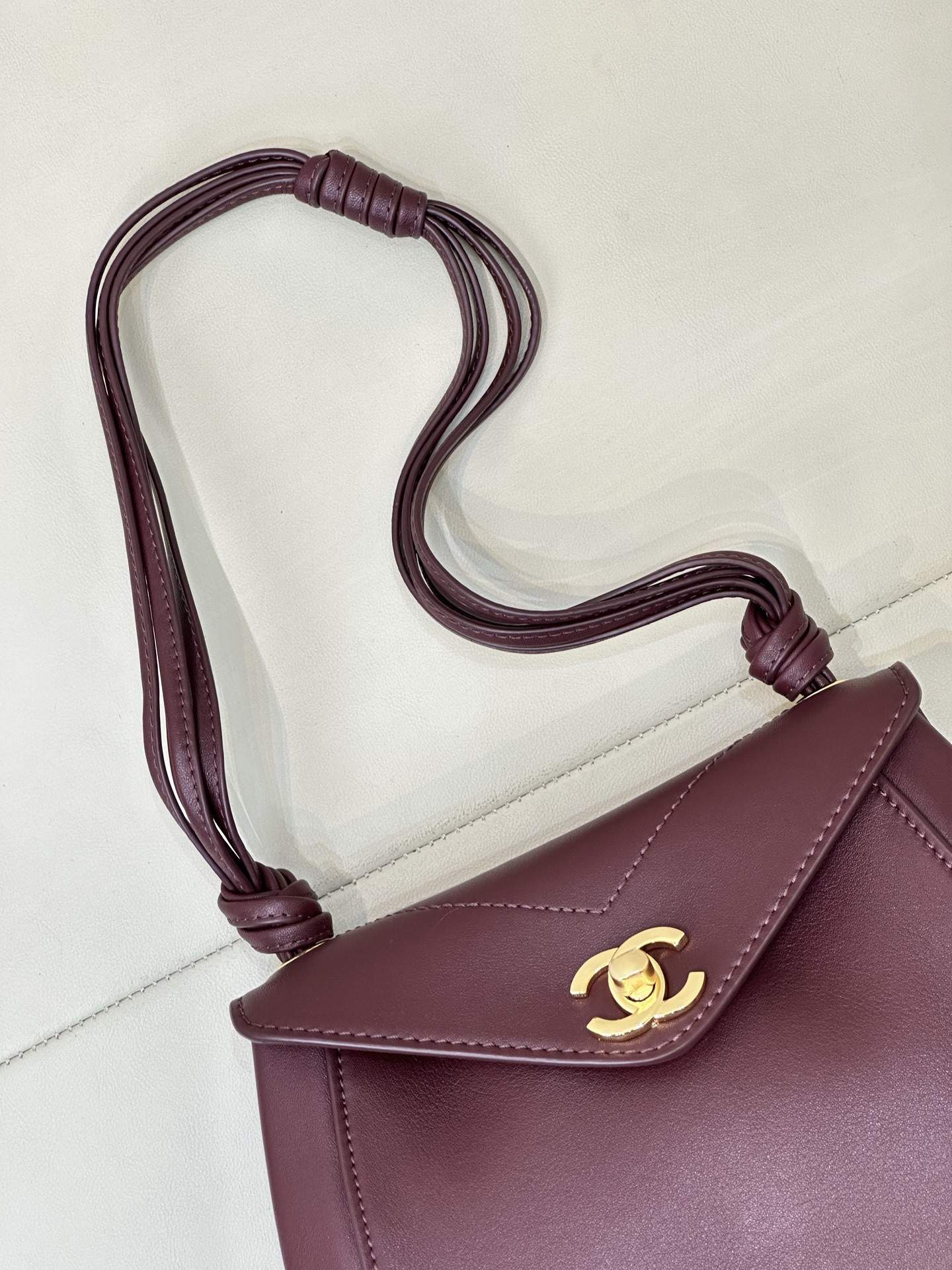 Ch**el Envelope Flap Bag AS6223 19.5x16x8cm