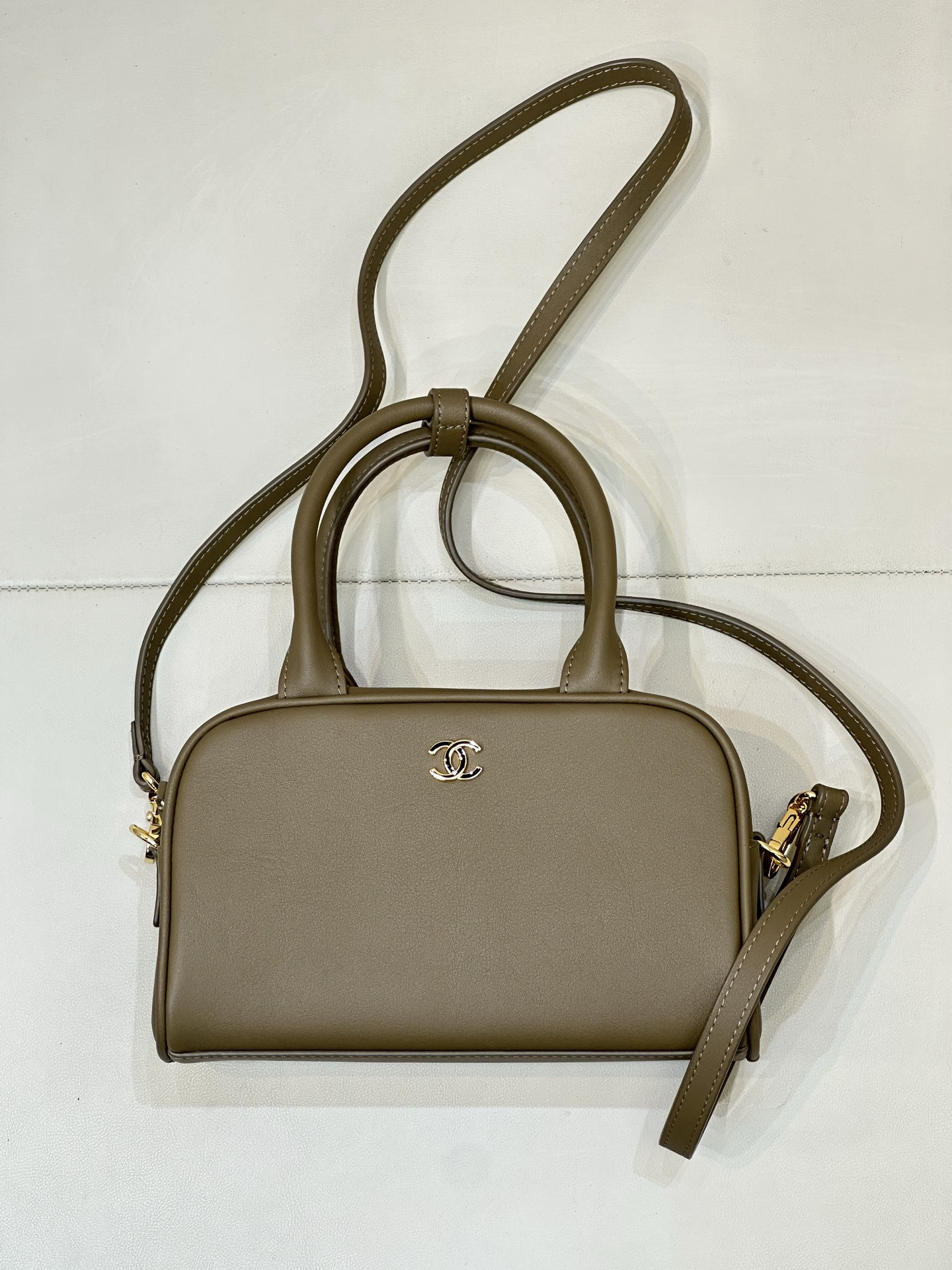 Ch**el Bowling Clutch with Leather Strap AP5528 13x21x9cm