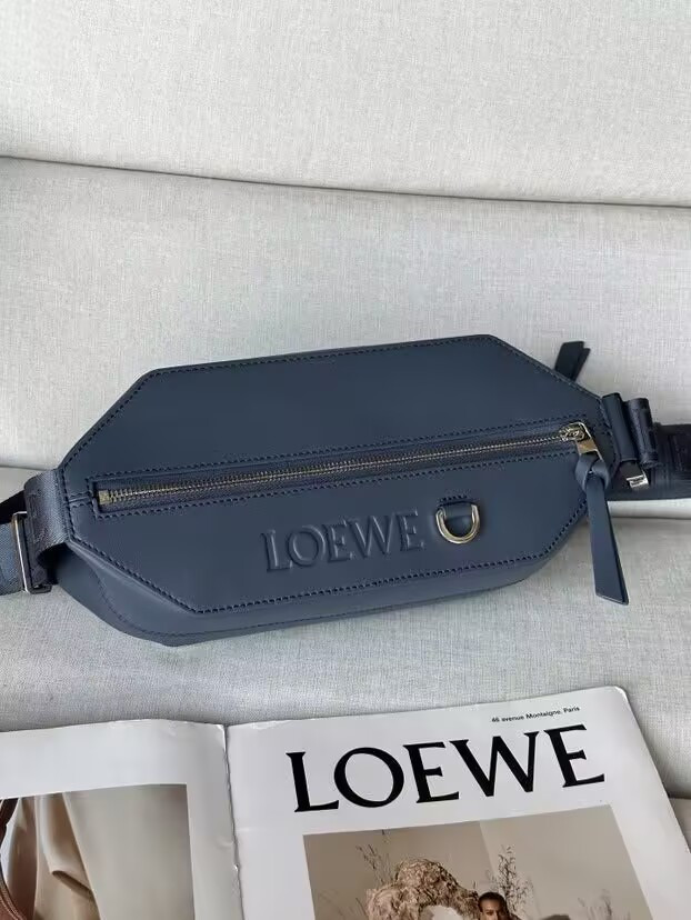 LOEWE Convertible sling in classic calfskin 32.5x9x12.3cm